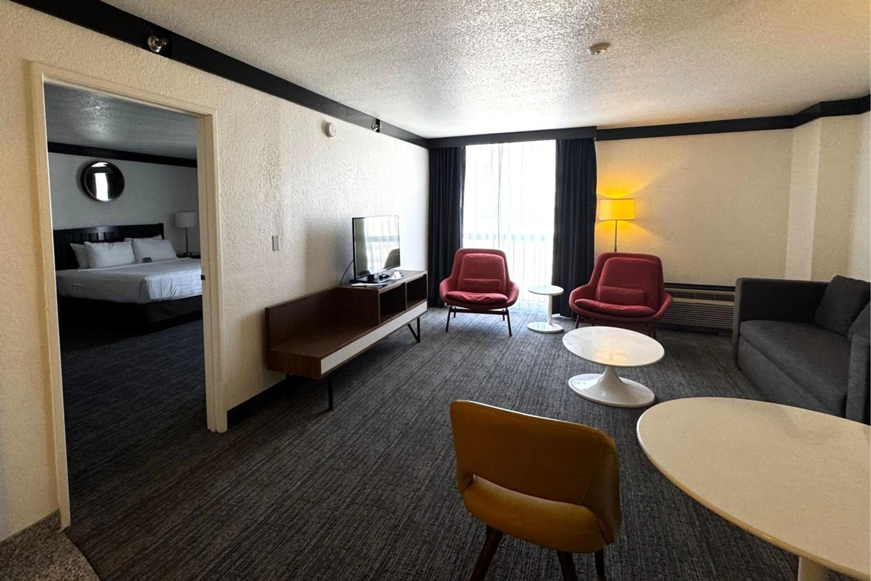 Bedroom, Bed in OYO Hotel and Casino Las Vegas