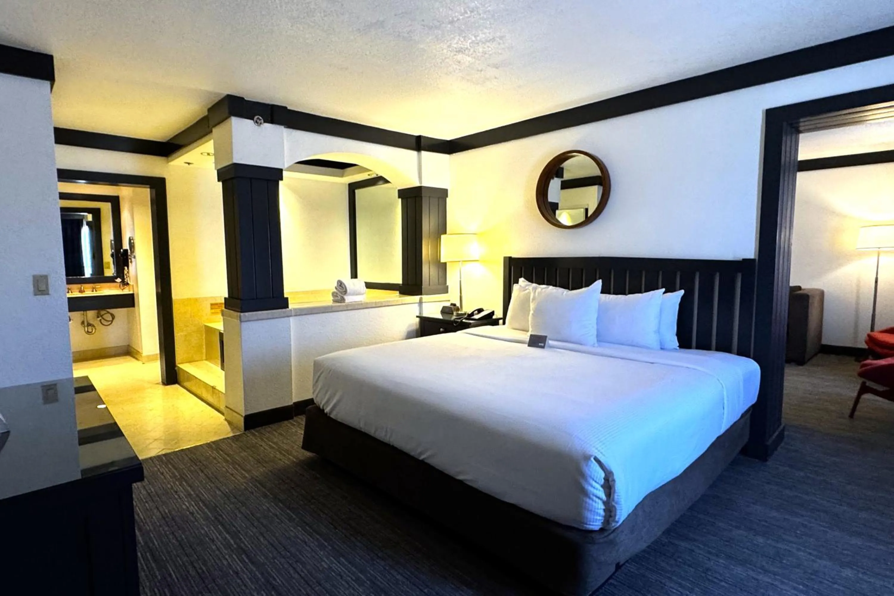 Bedroom, Bed in OYO Hotel and Casino Las Vegas