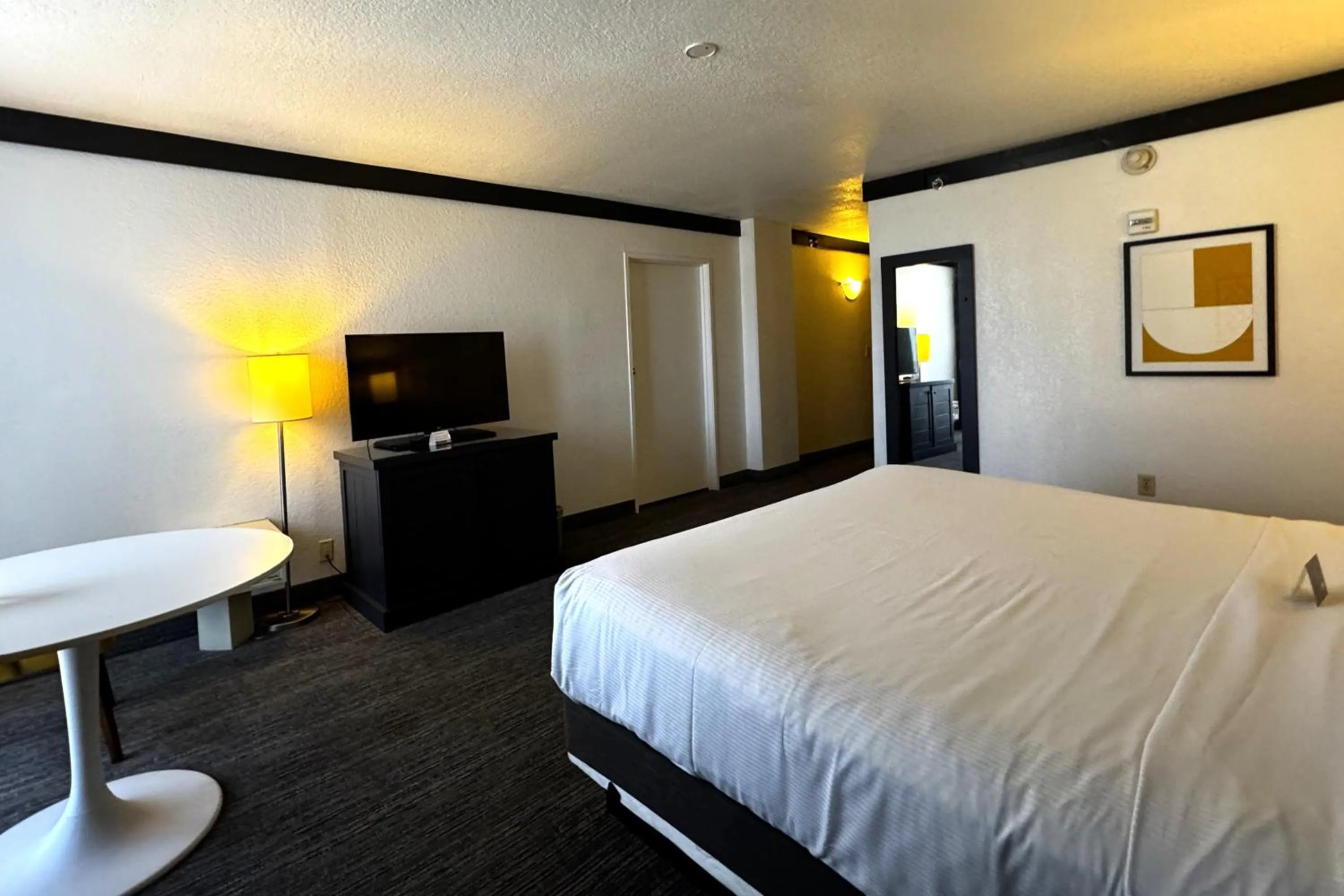 Bedroom, Bed in OYO Hotel and Casino Las Vegas