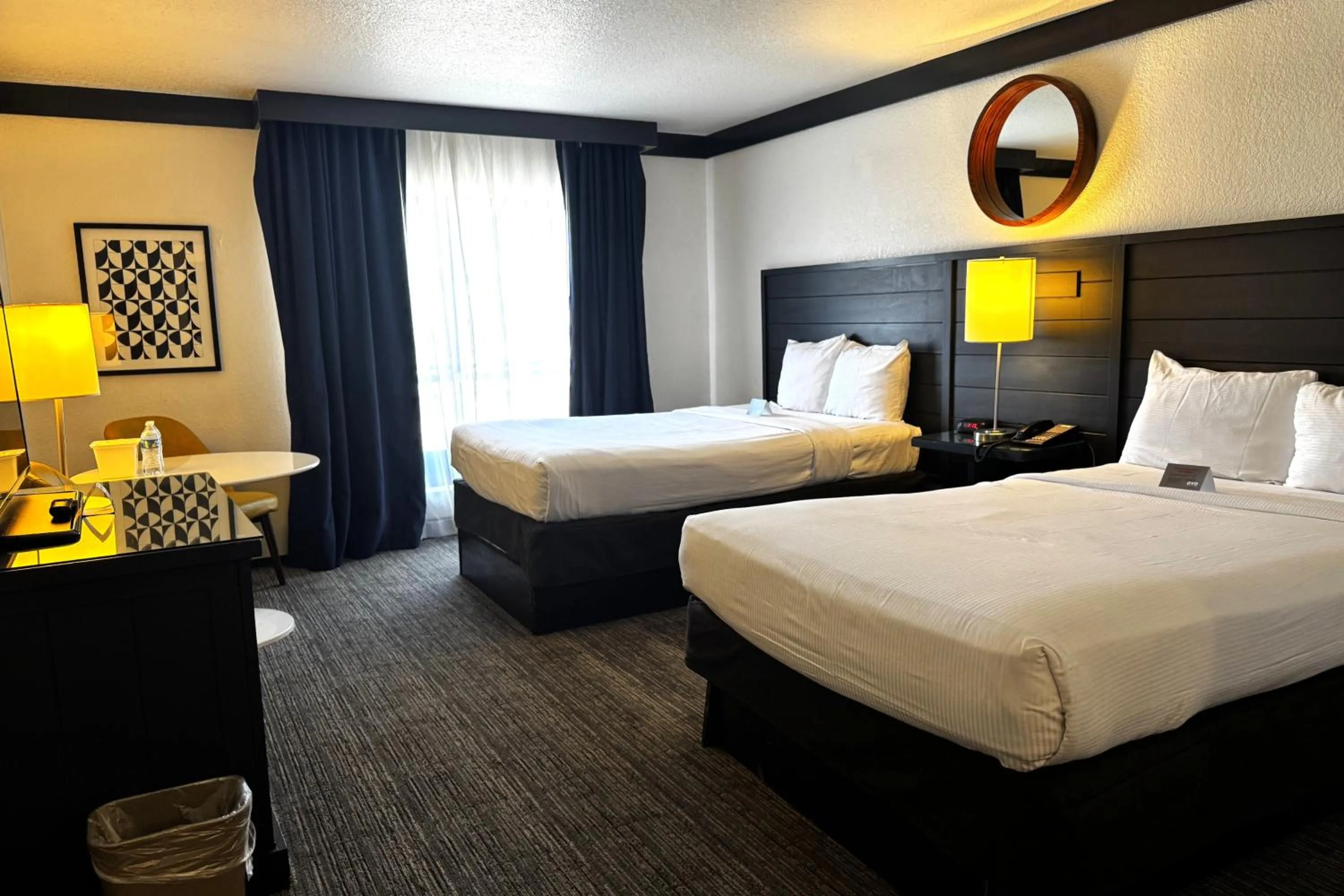 Bedroom, Bed in OYO Hotel and Casino Las Vegas