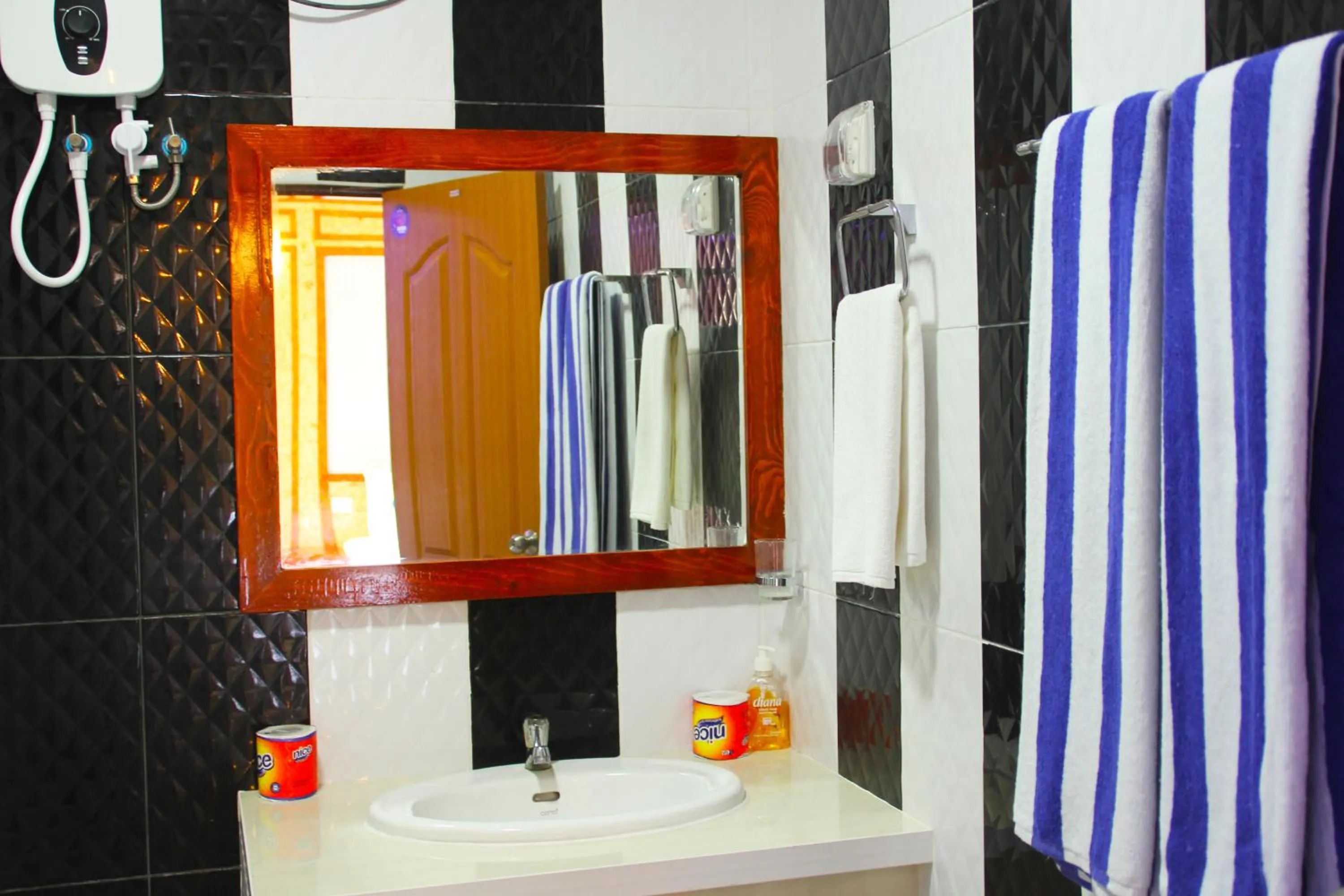 Bathroom in Athens View Hotel