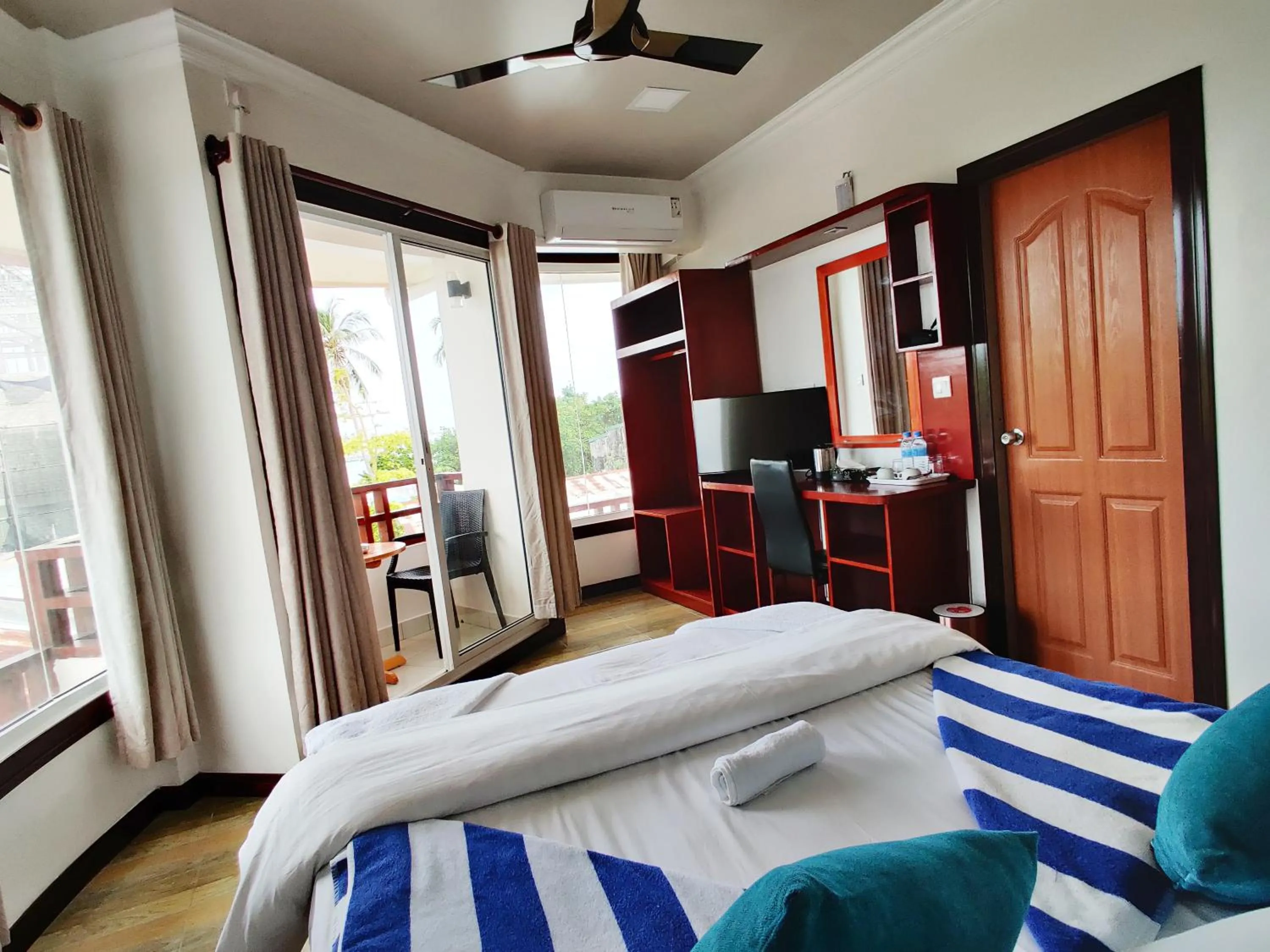 Bed in Athens View Hotel