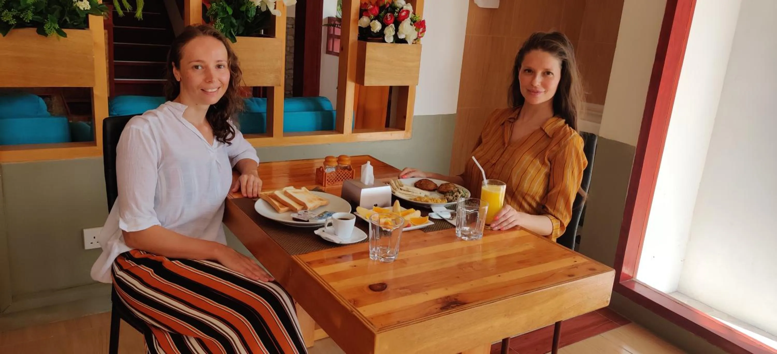 Restaurant/places to eat in Athens View Hotel