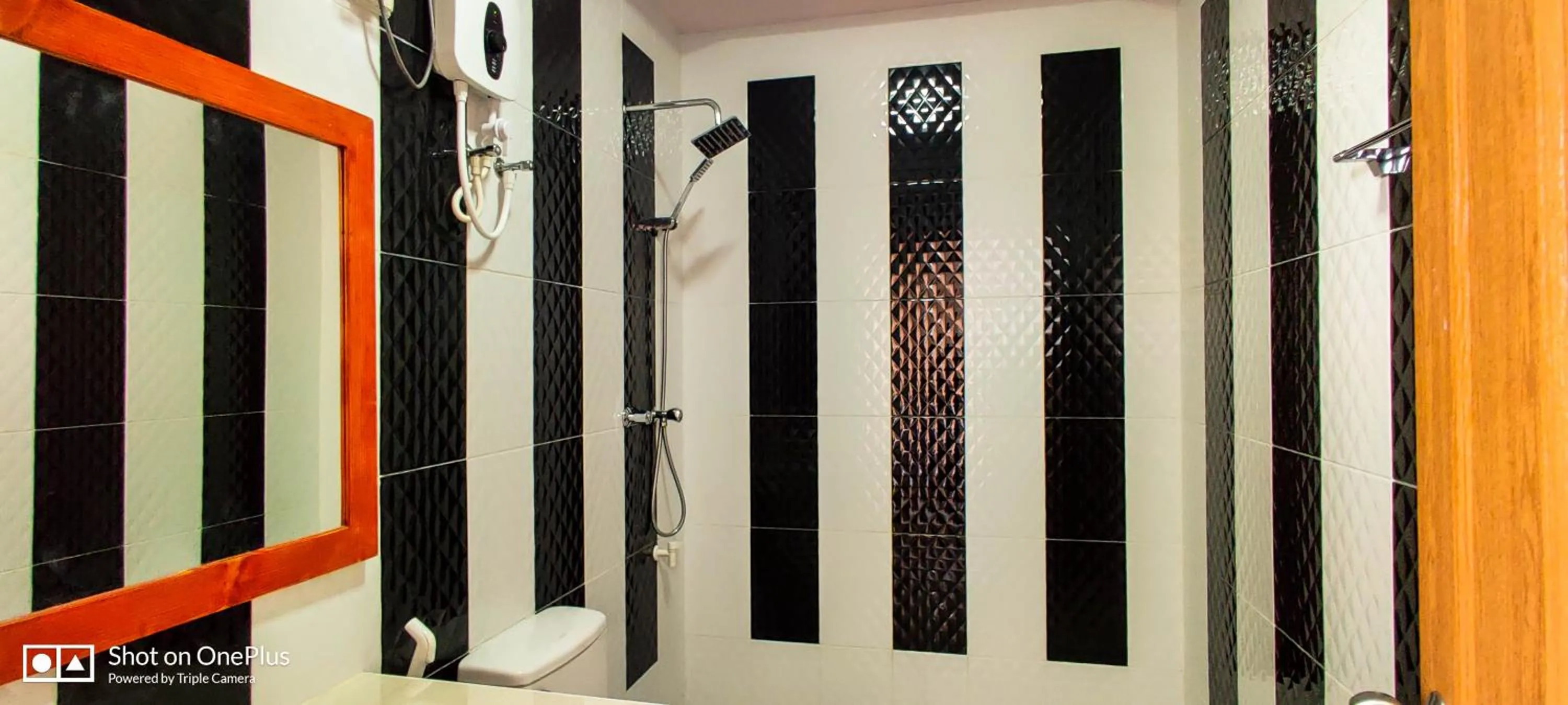 Toilet in Athens View Hotel