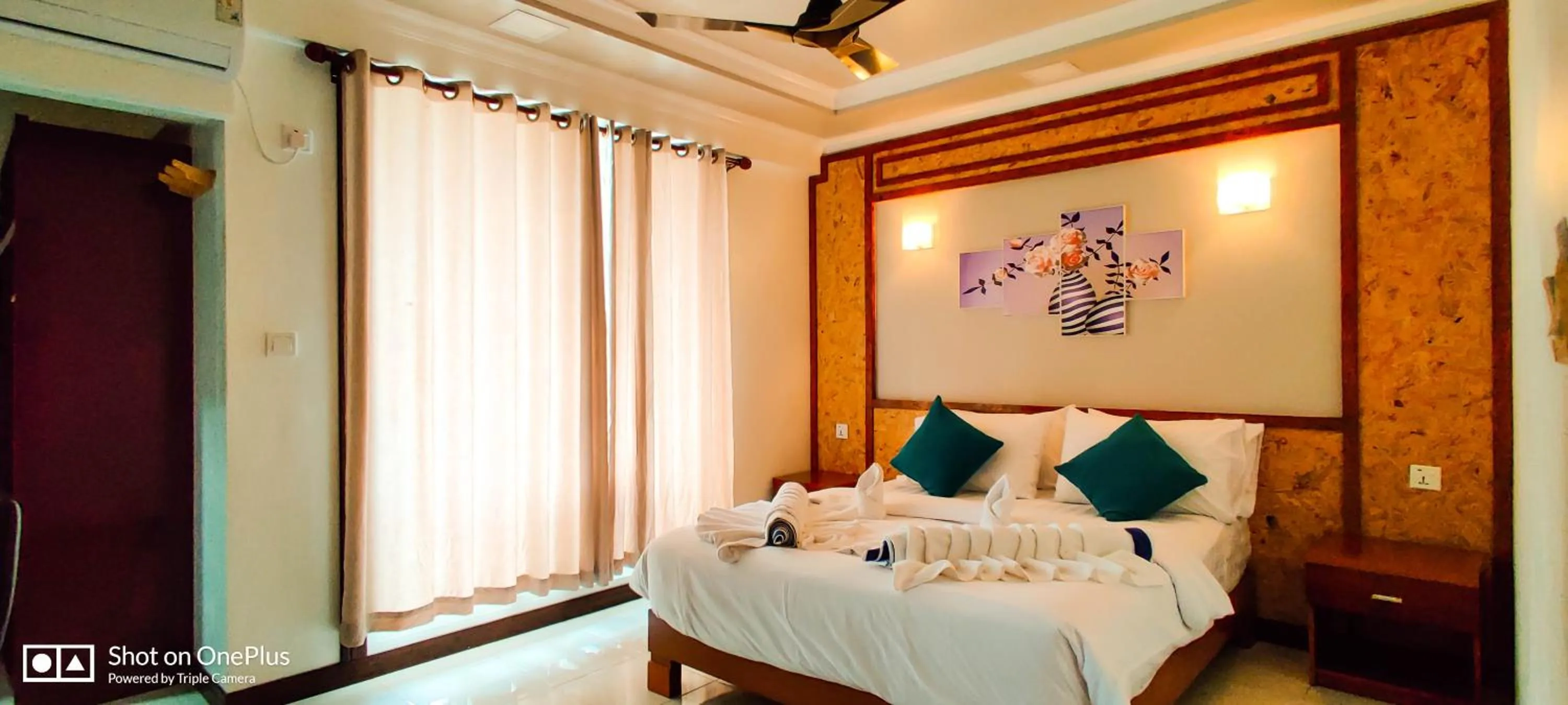 Toilet, Bed in Athens View Hotel