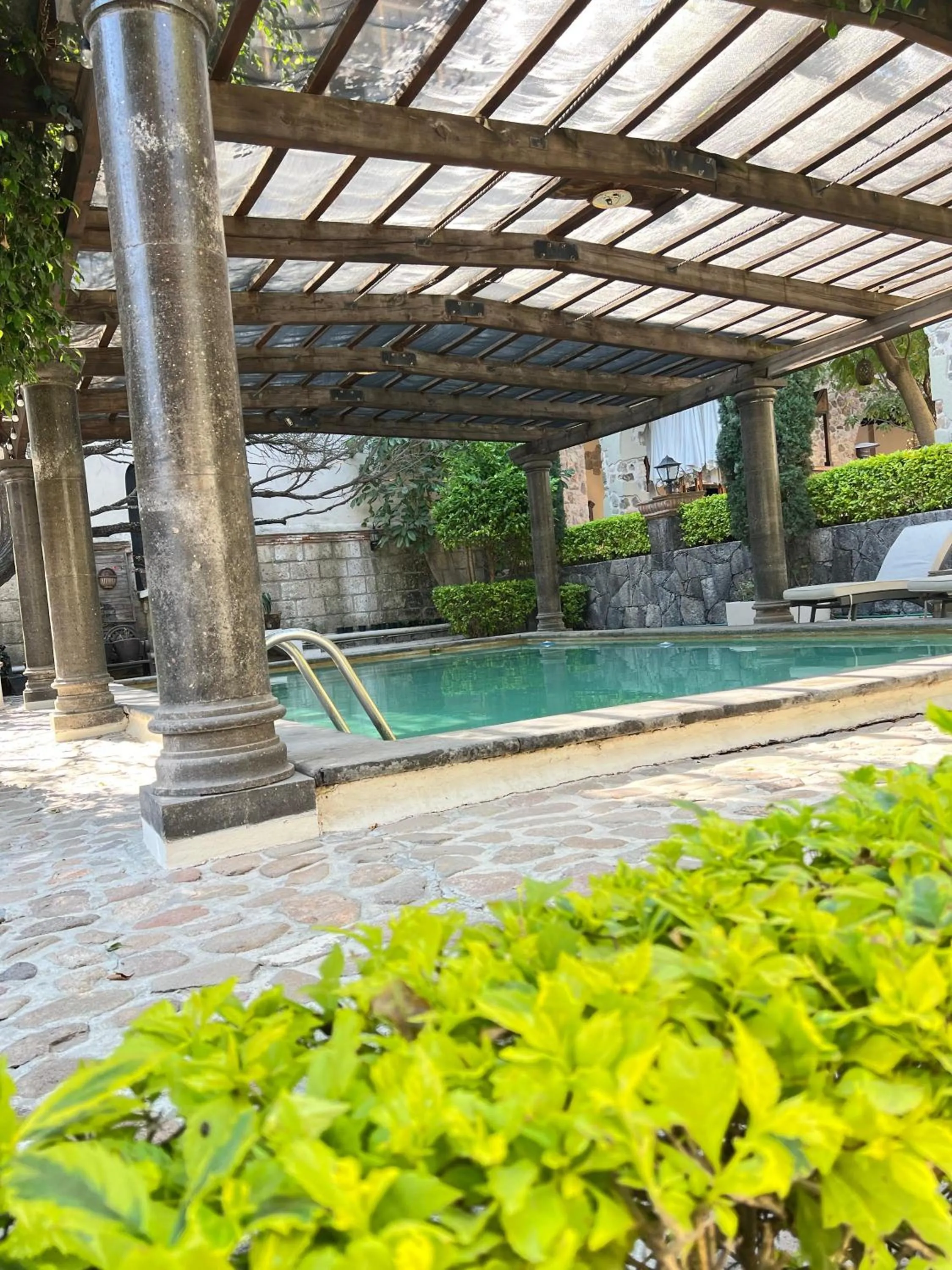 Swimming pool in Suites Campestres Montebello