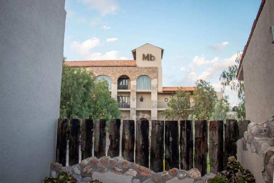 Property building in Suites Campestres Montebello