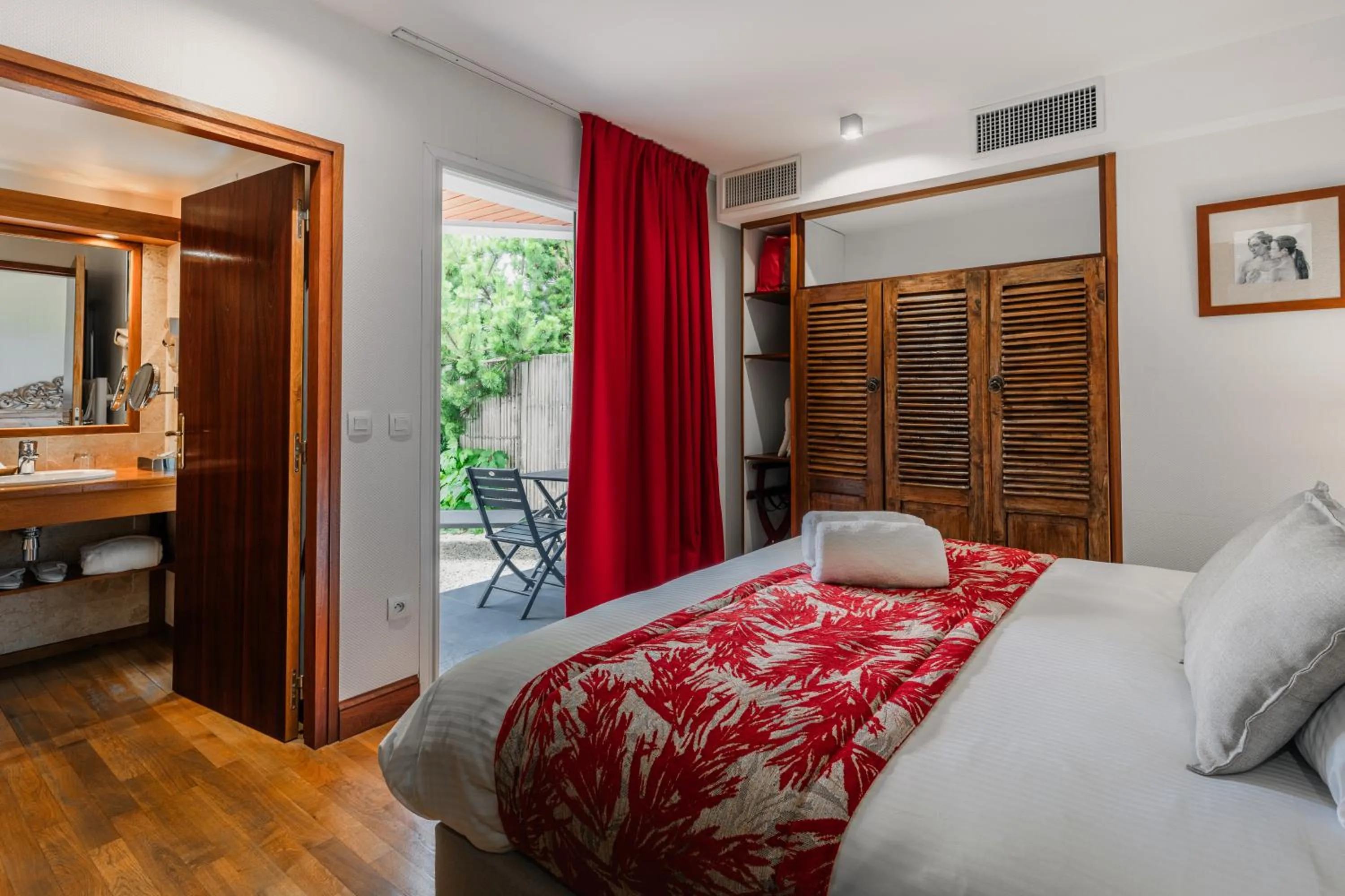 Bedroom, Bed in Villa Kerasy Hotel Spa