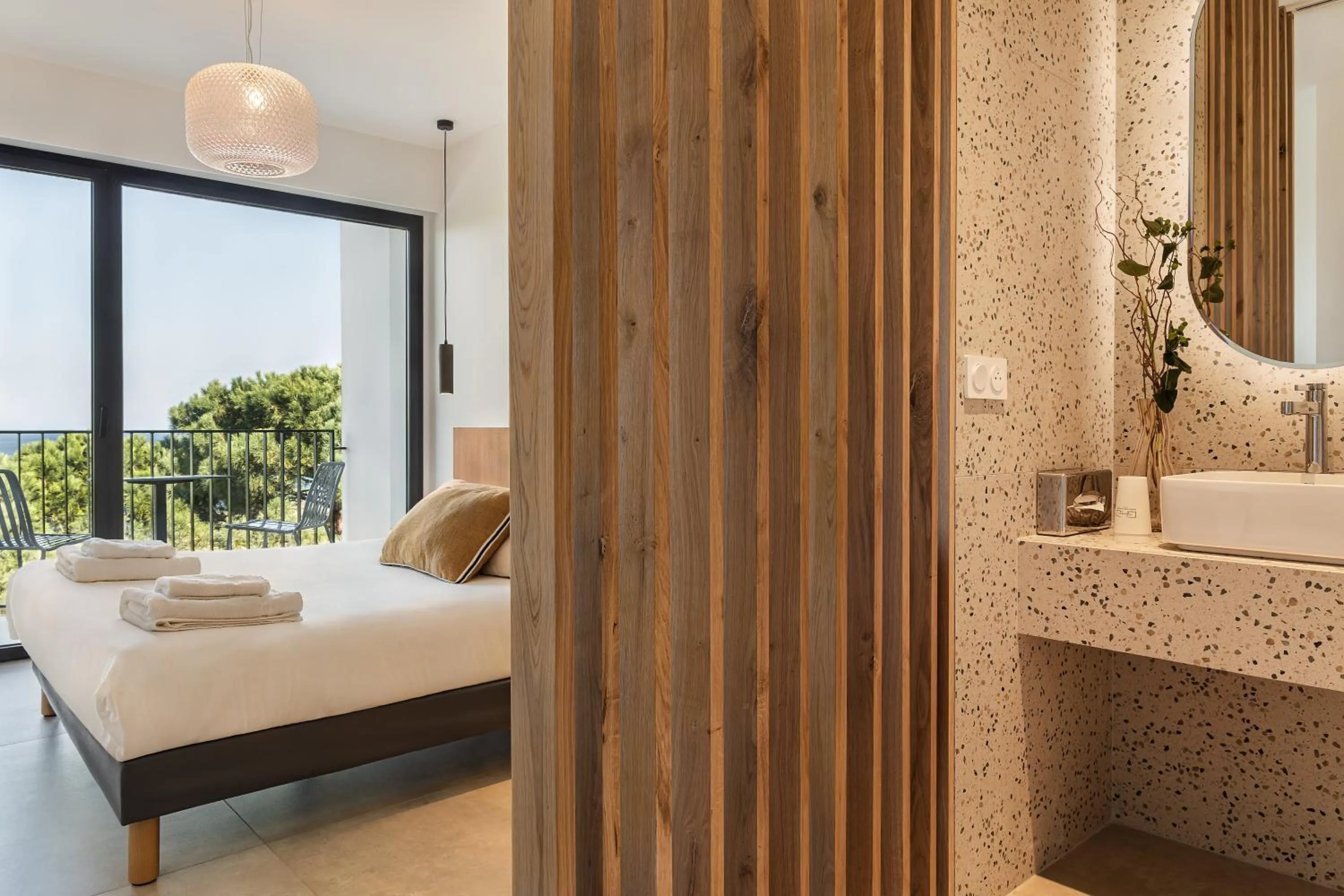 Bedroom, Bed in Grand Hotel Du Golfe - Spa & Restaurant