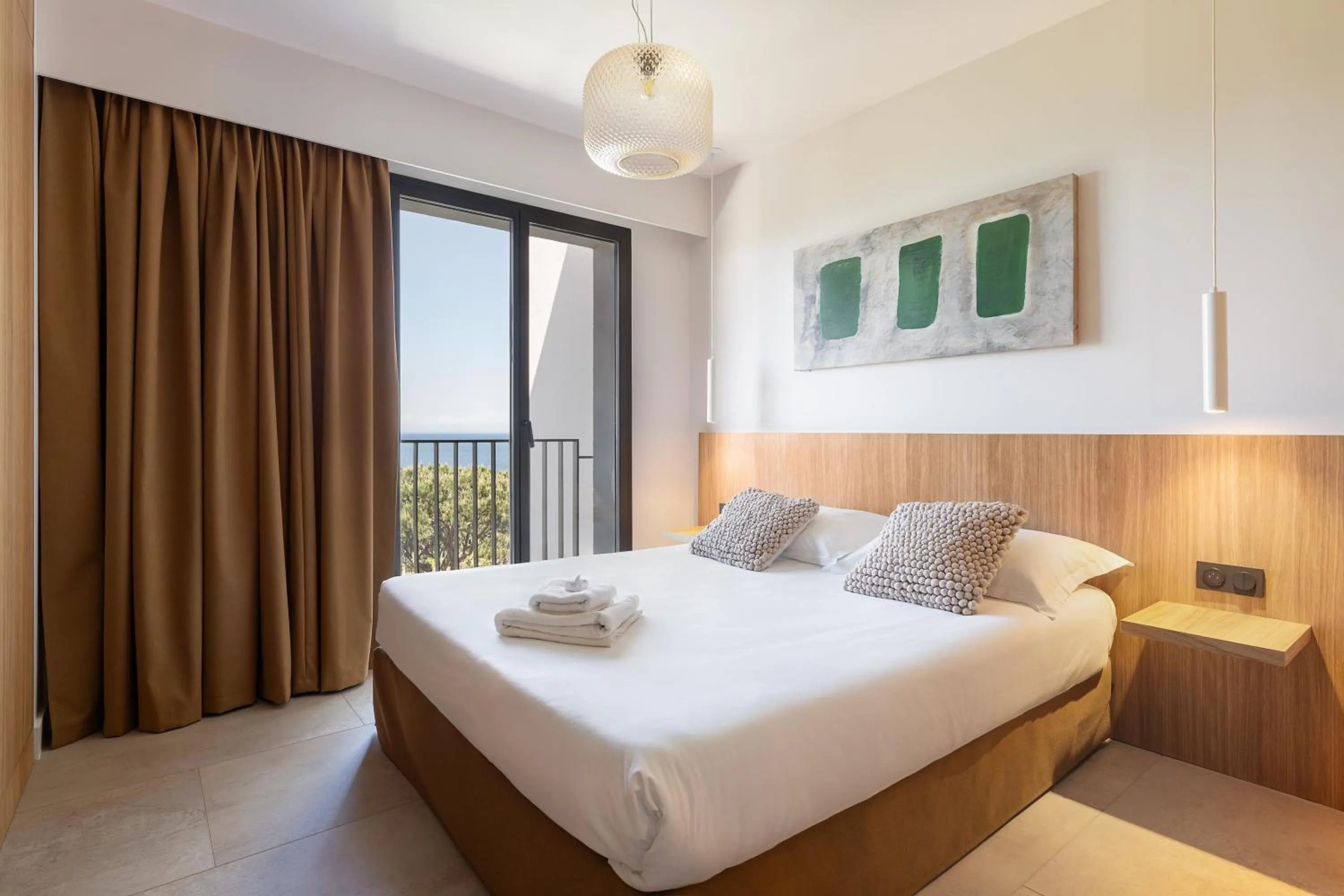 Photo of the whole room, Bed in Grand Hotel Du Golfe - Spa & Restaurant