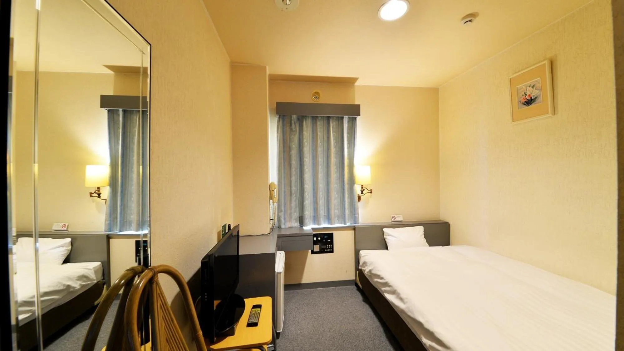 Photo of the whole room, Bed in Hotel S-PAL