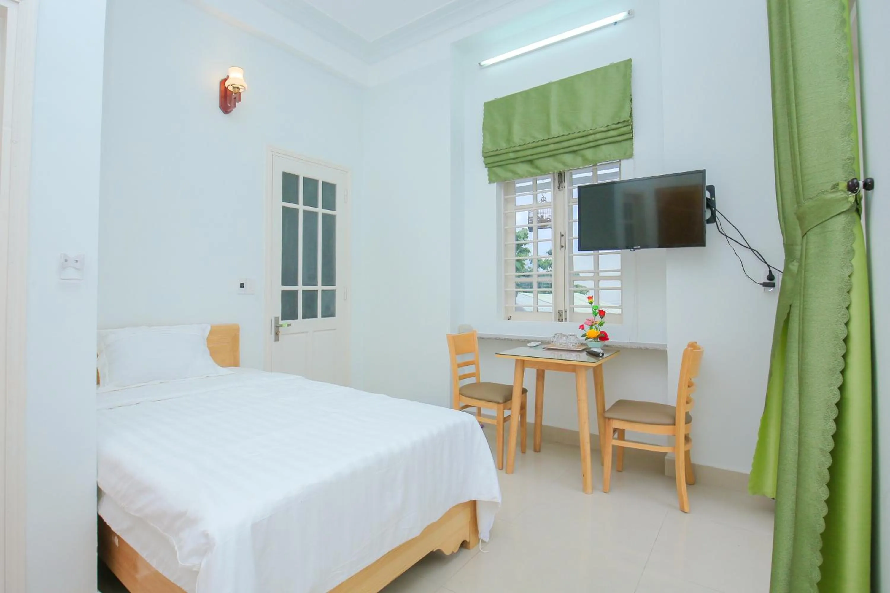 TV and multimedia, Bed in Vân Mây Homestay Hội An