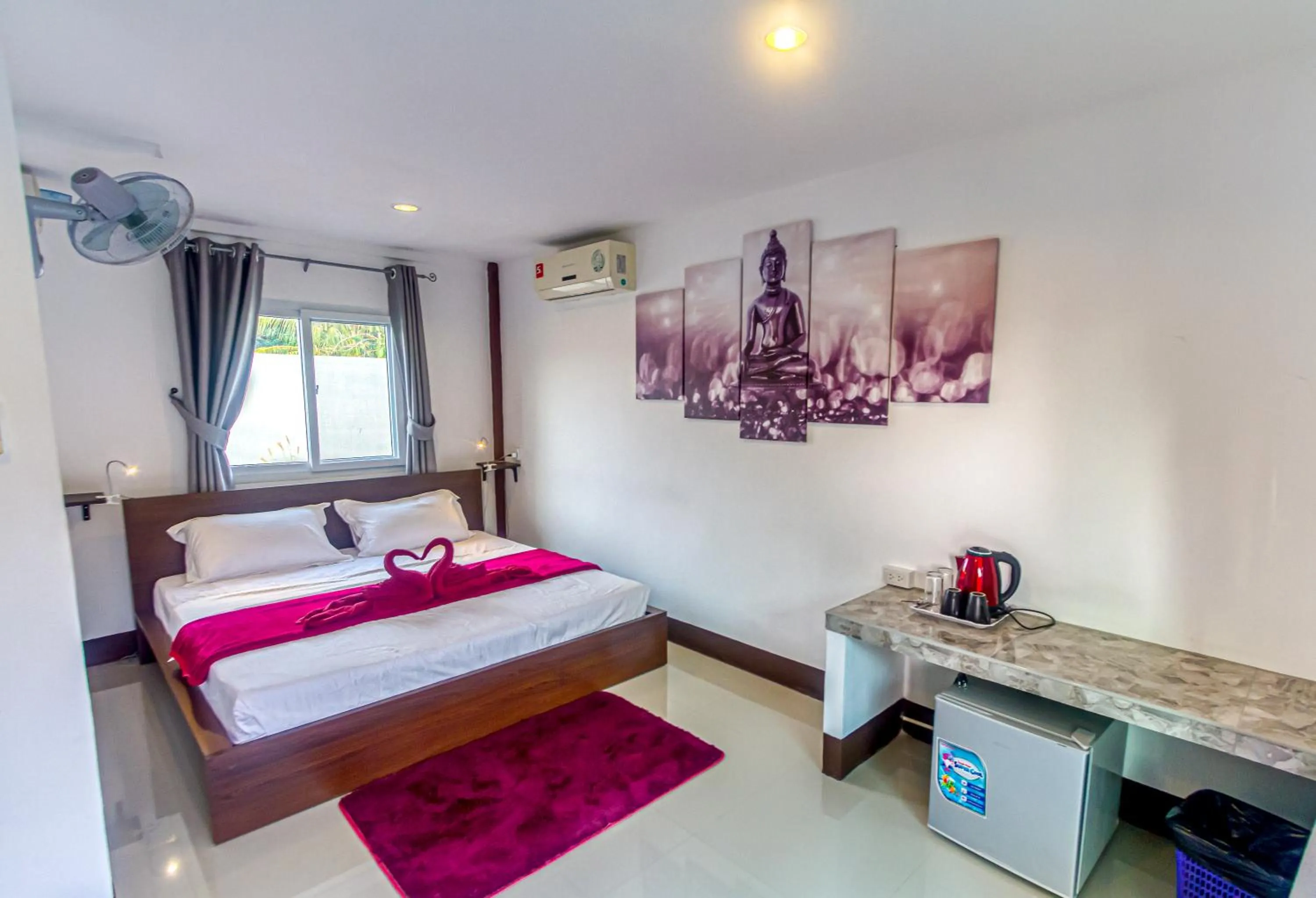 Bed in The Travelers Friend