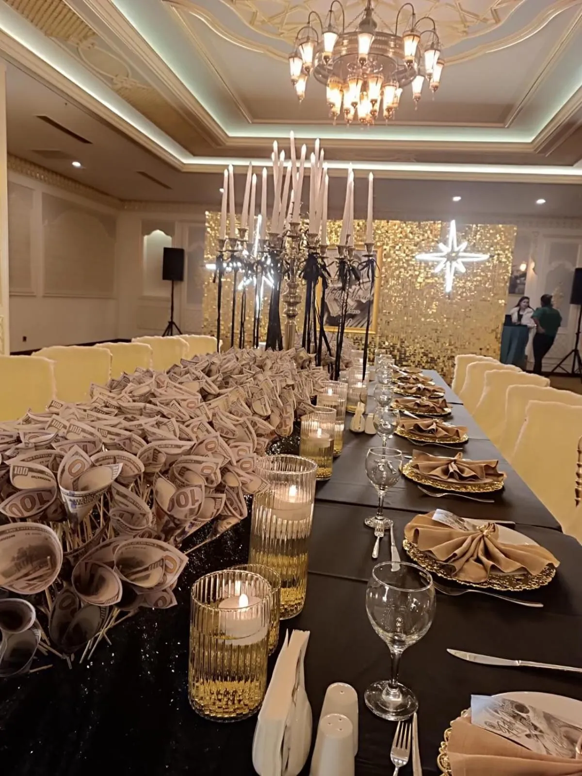 Restaurant/places to eat in Nevali Hotel & Convention Center