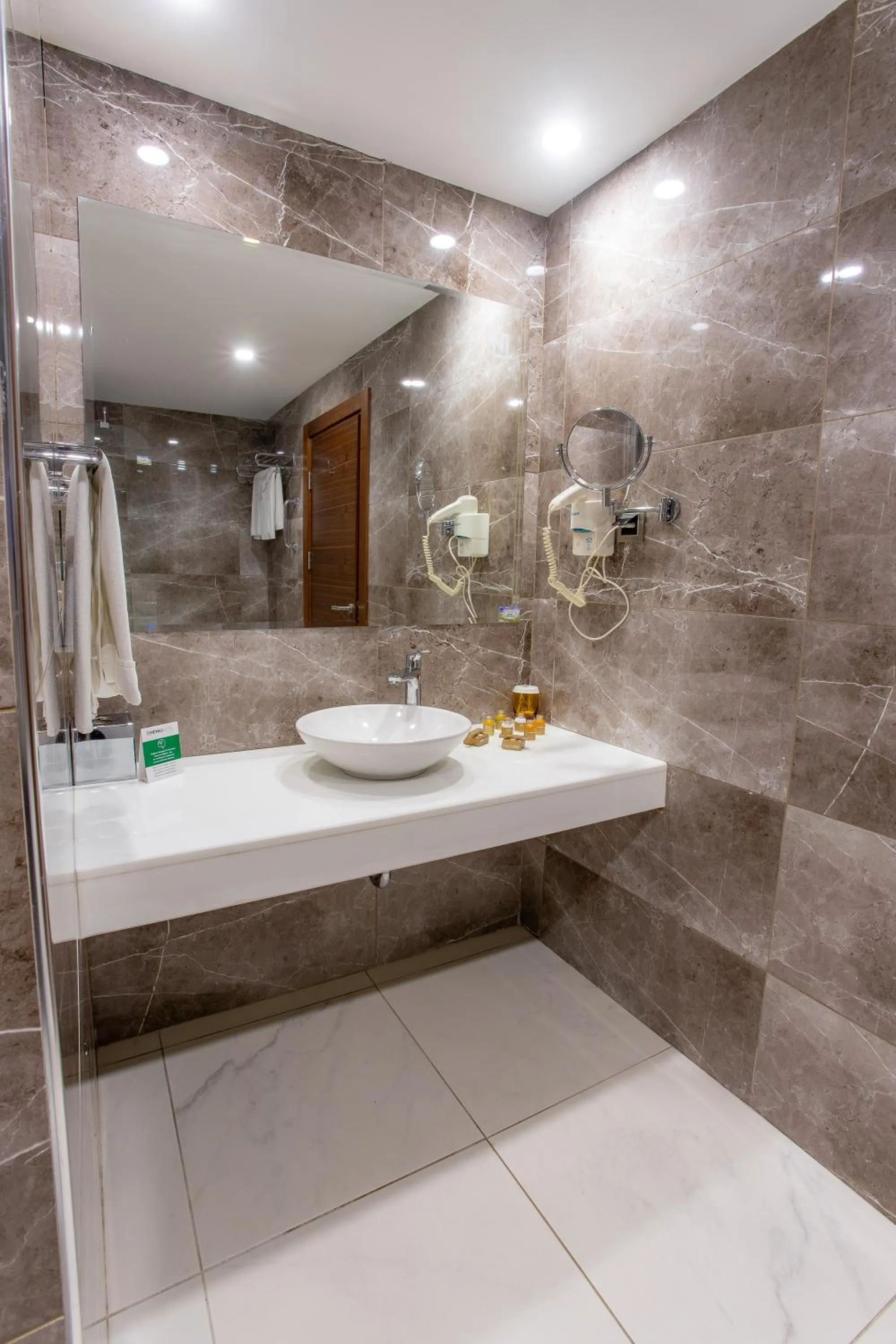 Shower in Nevali Hotel & Convention Center