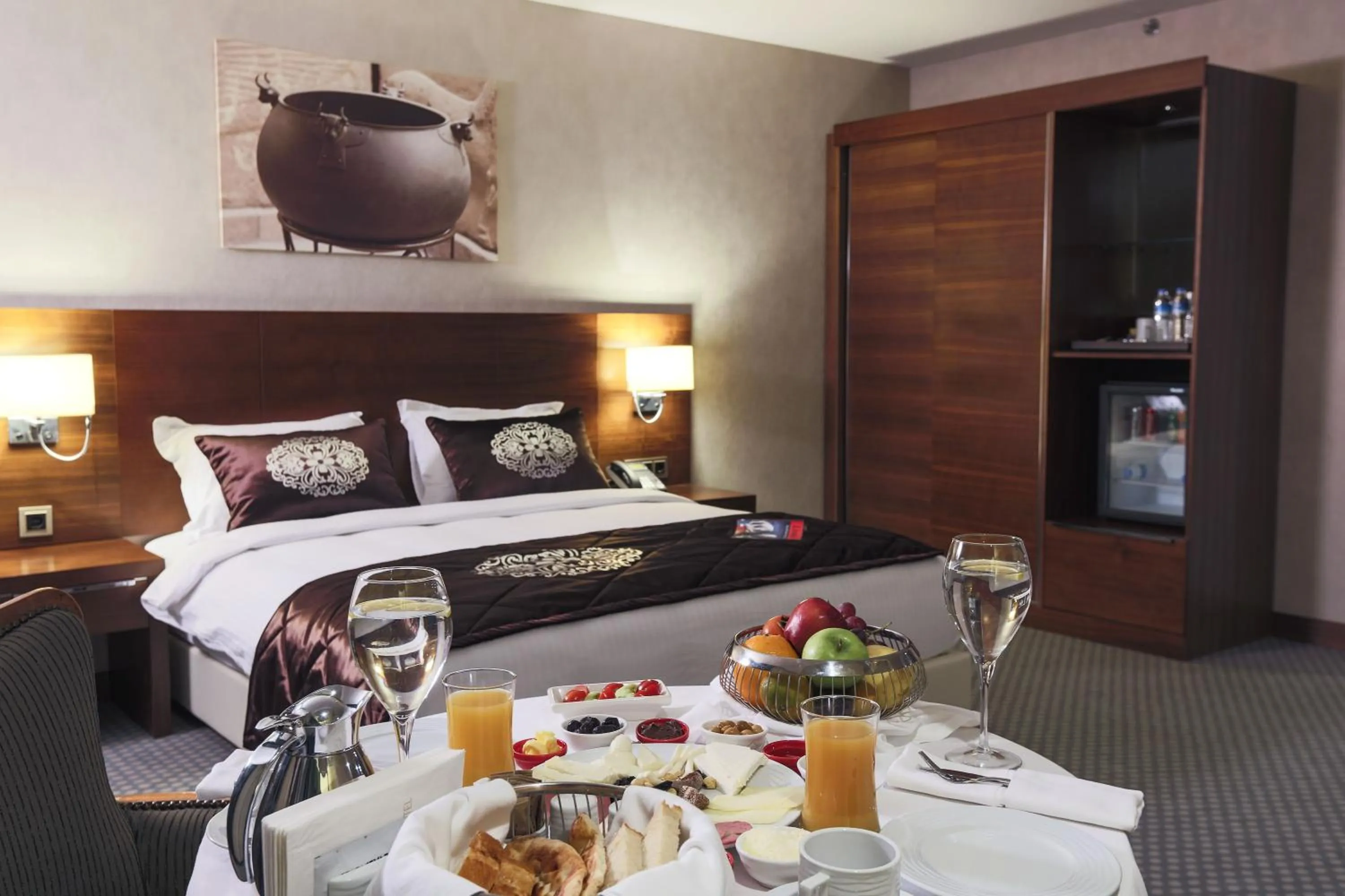 Bed in Nevali Hotel & Convention Center