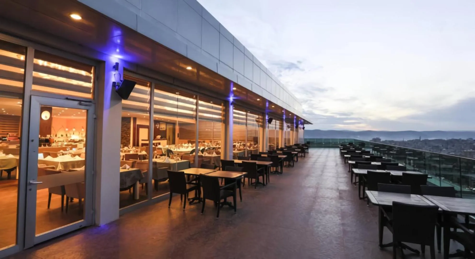 Patio in Nevali Hotel & Convention Center