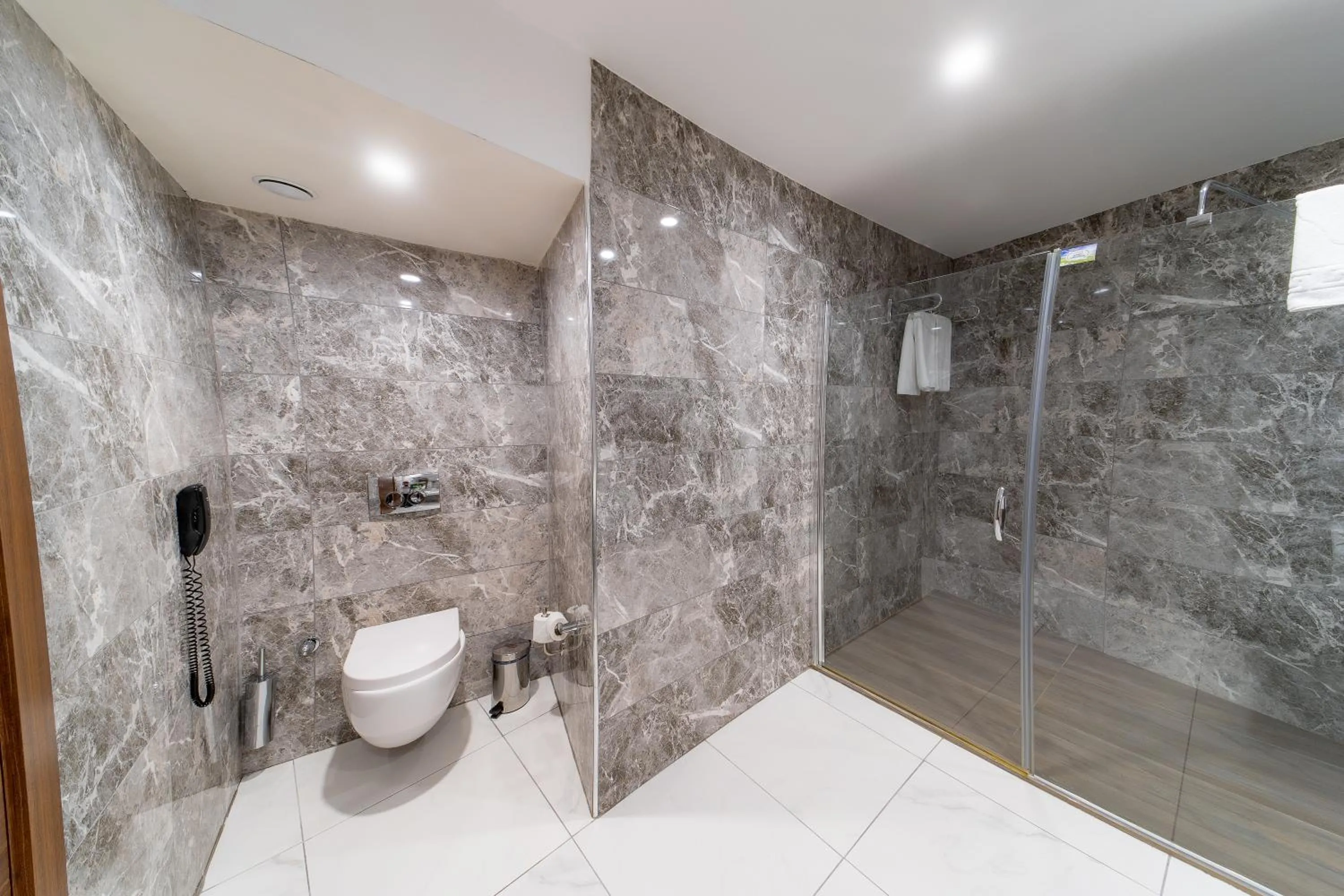 Shower in Nevali Hotel & Convention Center