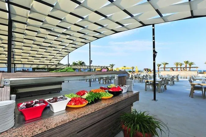 Restaurant/places to eat in Afytos Akcay Tatil Koyu