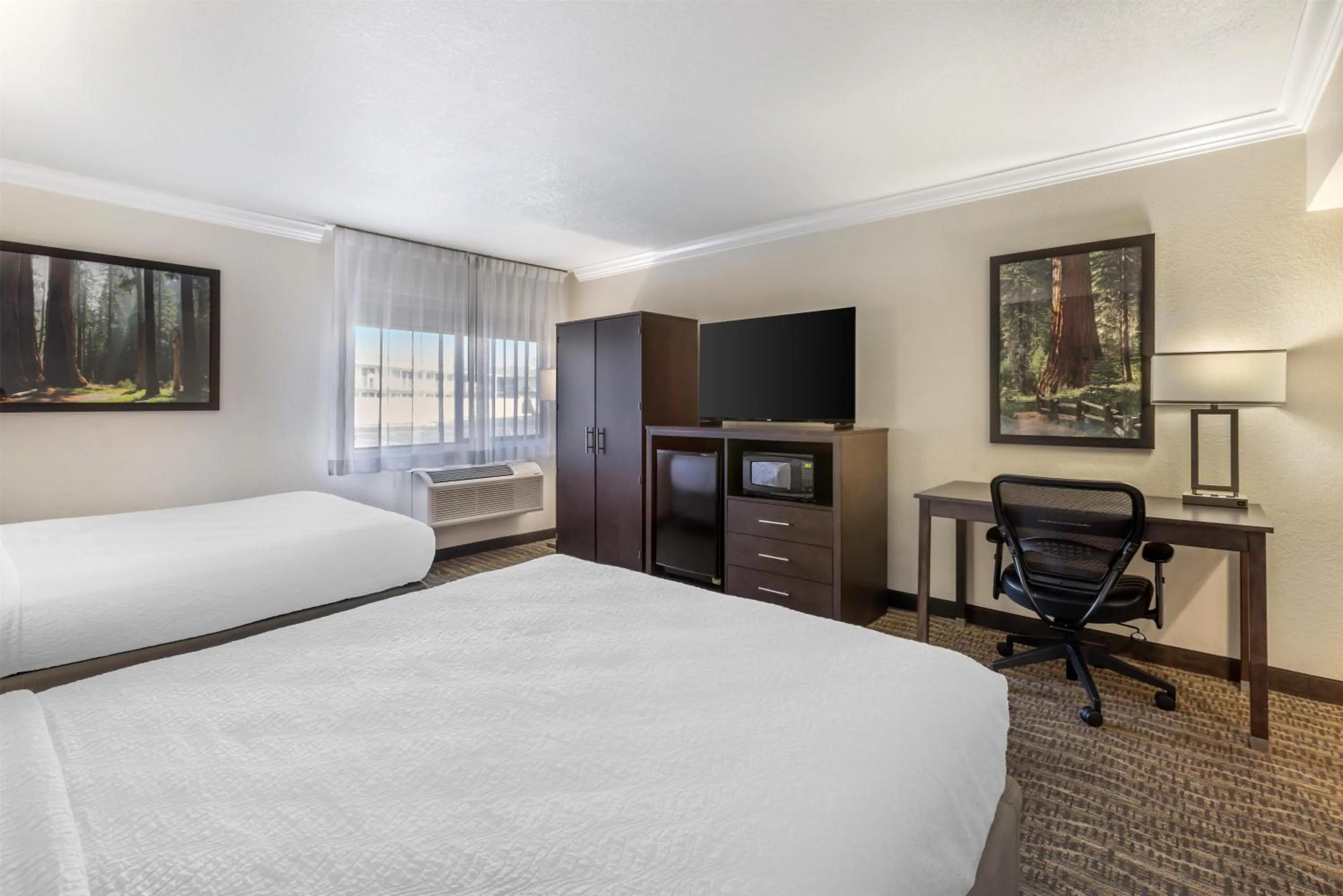 Bedroom, Bed in Best Western Town & Country Lodge