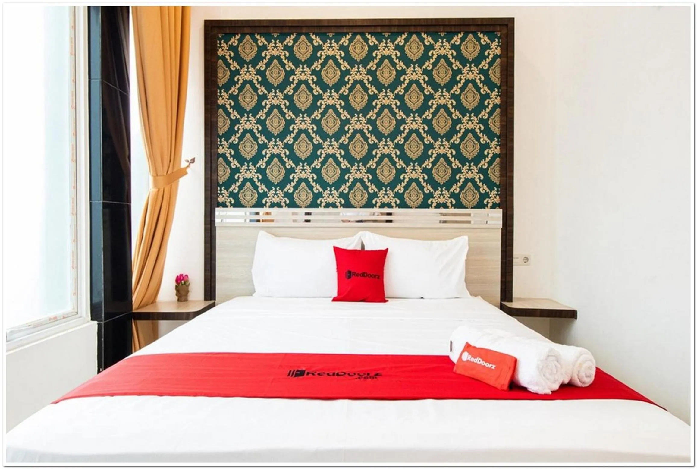 Bedroom, Bed in RedDoorz Plus @ Centrium Katamso Medan