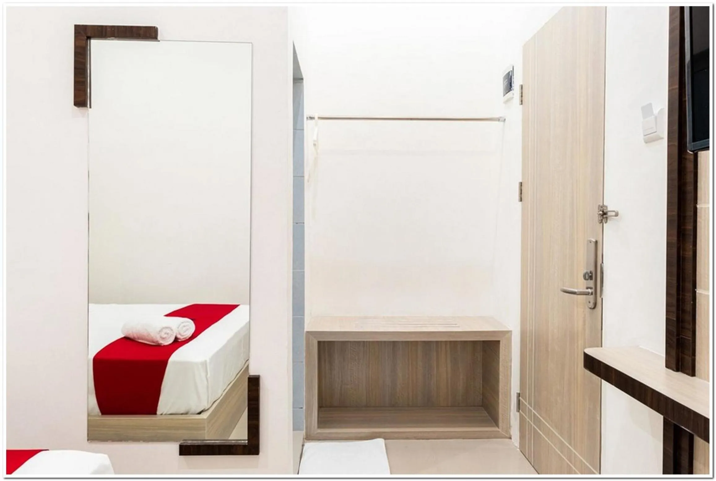 Bedroom, Bed in RedDoorz Plus @ Centrium Katamso Medan