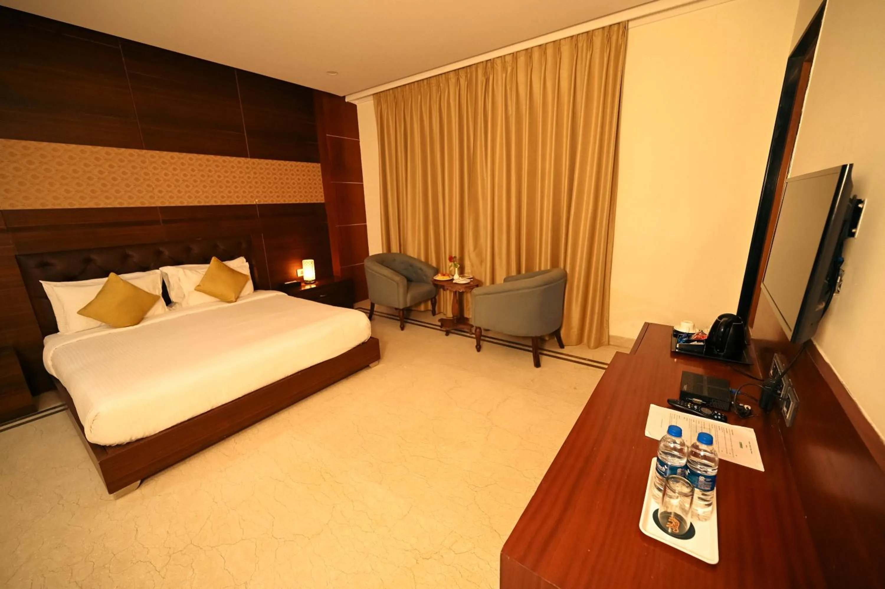 Bed in Clarks Safari Ranthambore