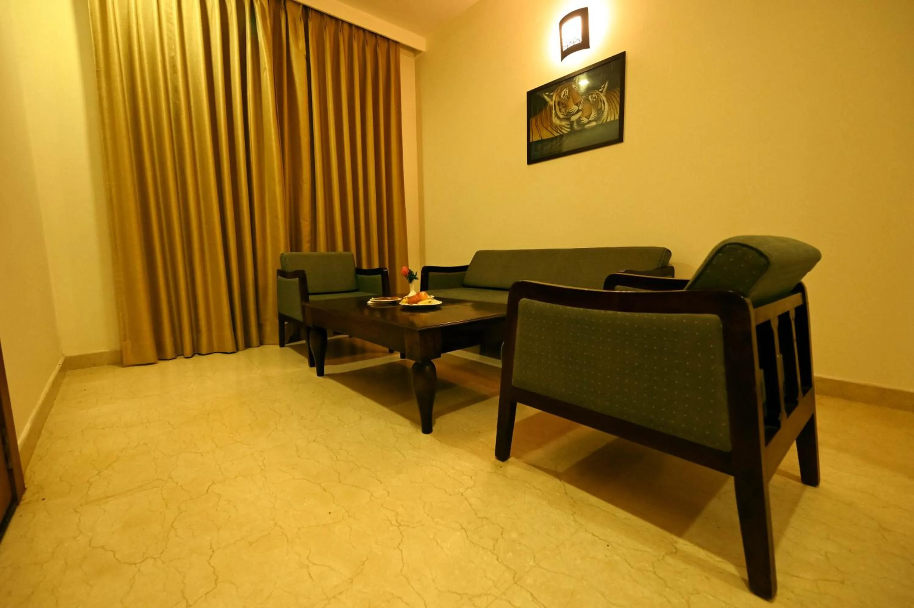 Clarks Safari Ranthambore