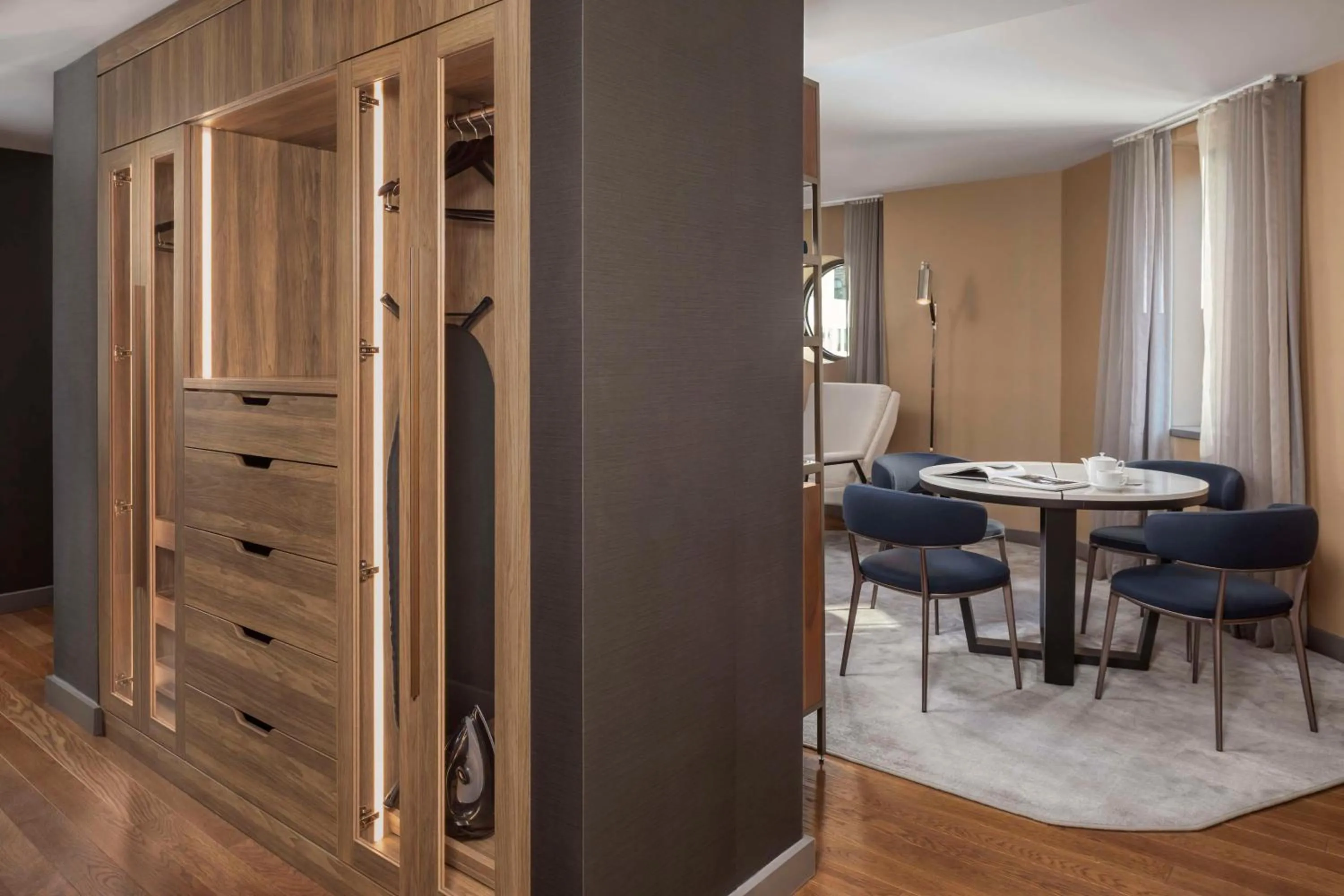 Photo of the whole room in NH Collection New York Madison Avenue