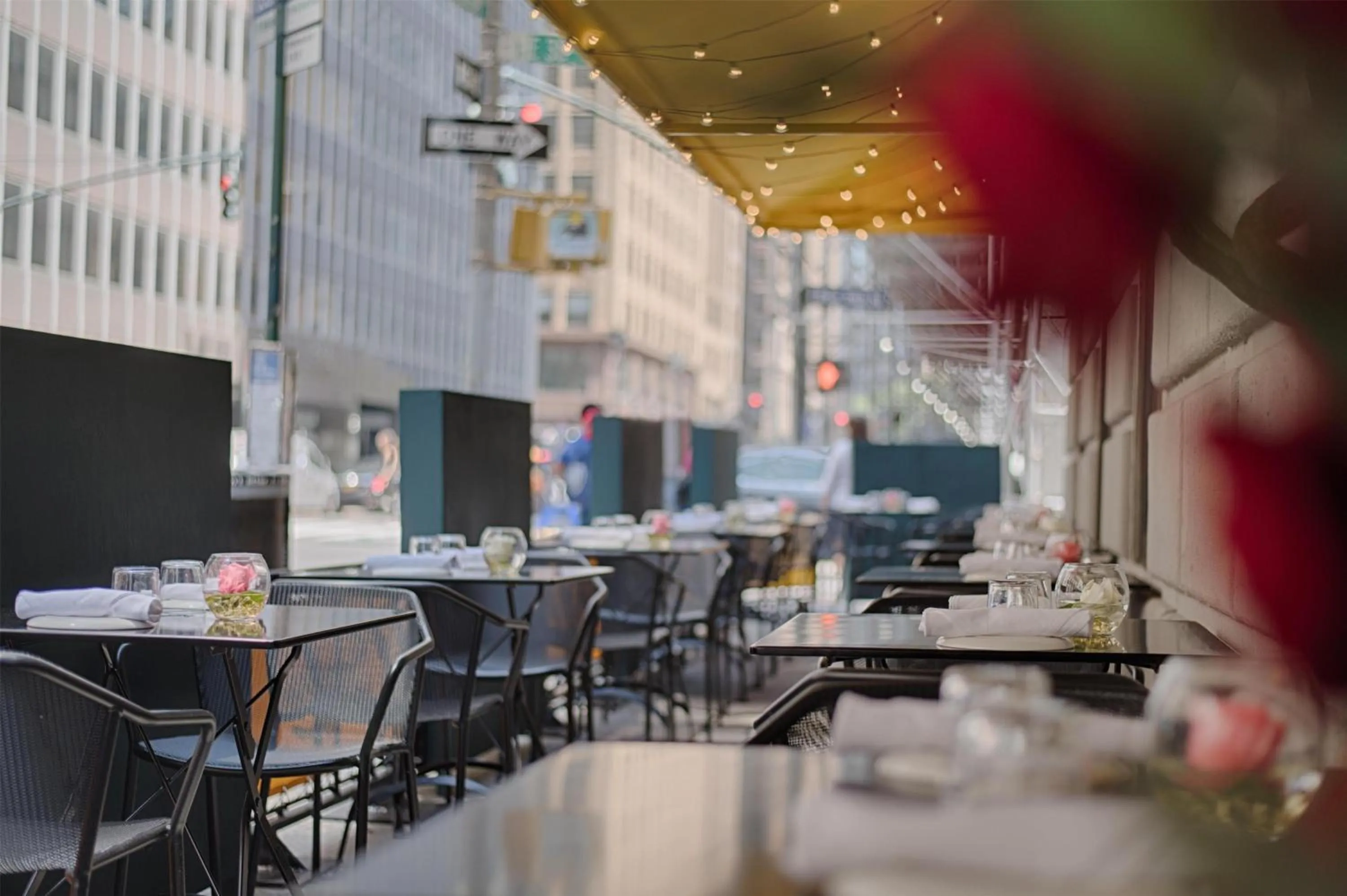 Restaurant/places to eat in NH Collection New York Madison Avenue