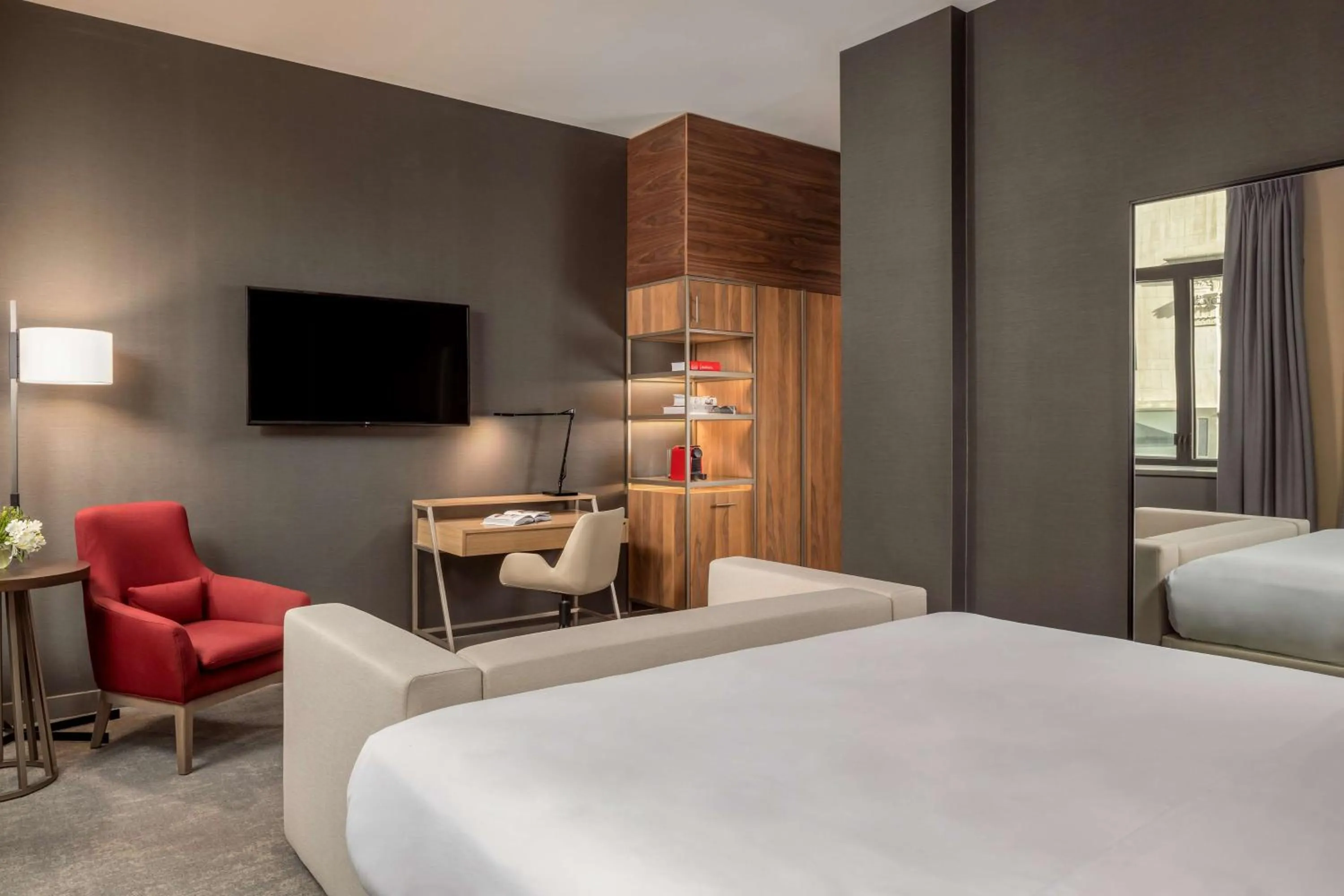 TV and multimedia, Bed in NH Collection New York Madison Avenue