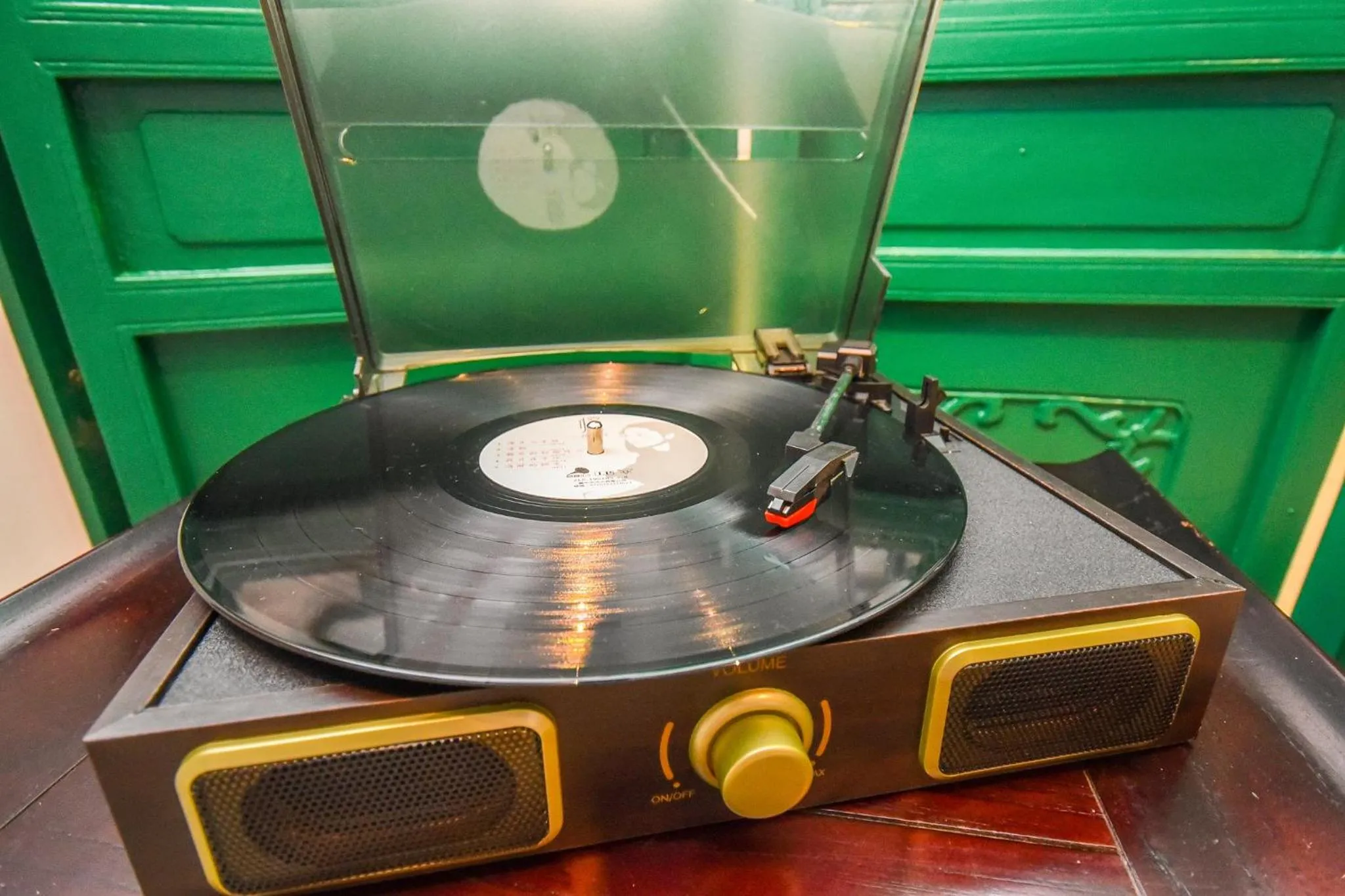 Manhattan Theme Suite by Nest Home at Austin Heights