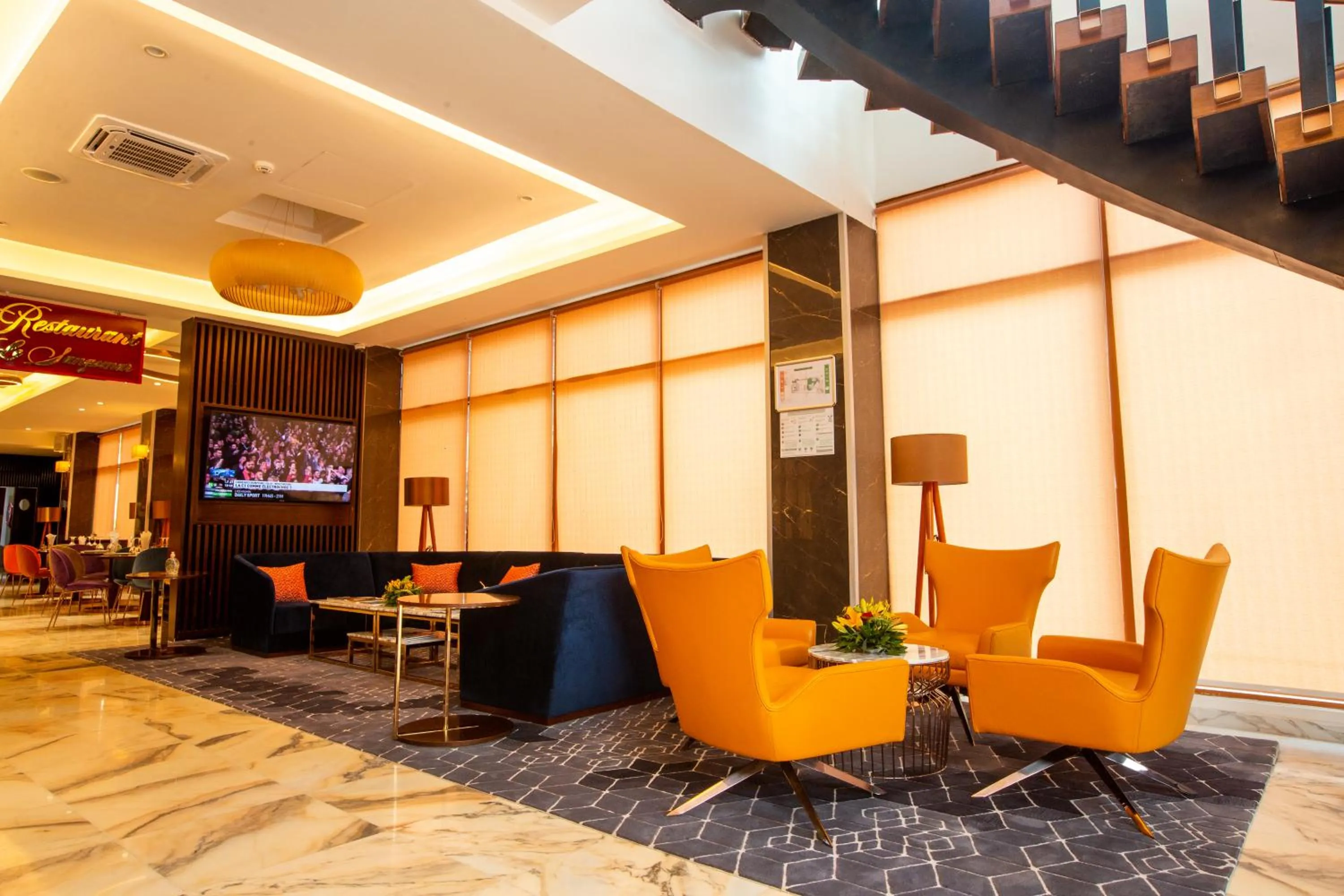 Hôtel Fleur de Lys Point E