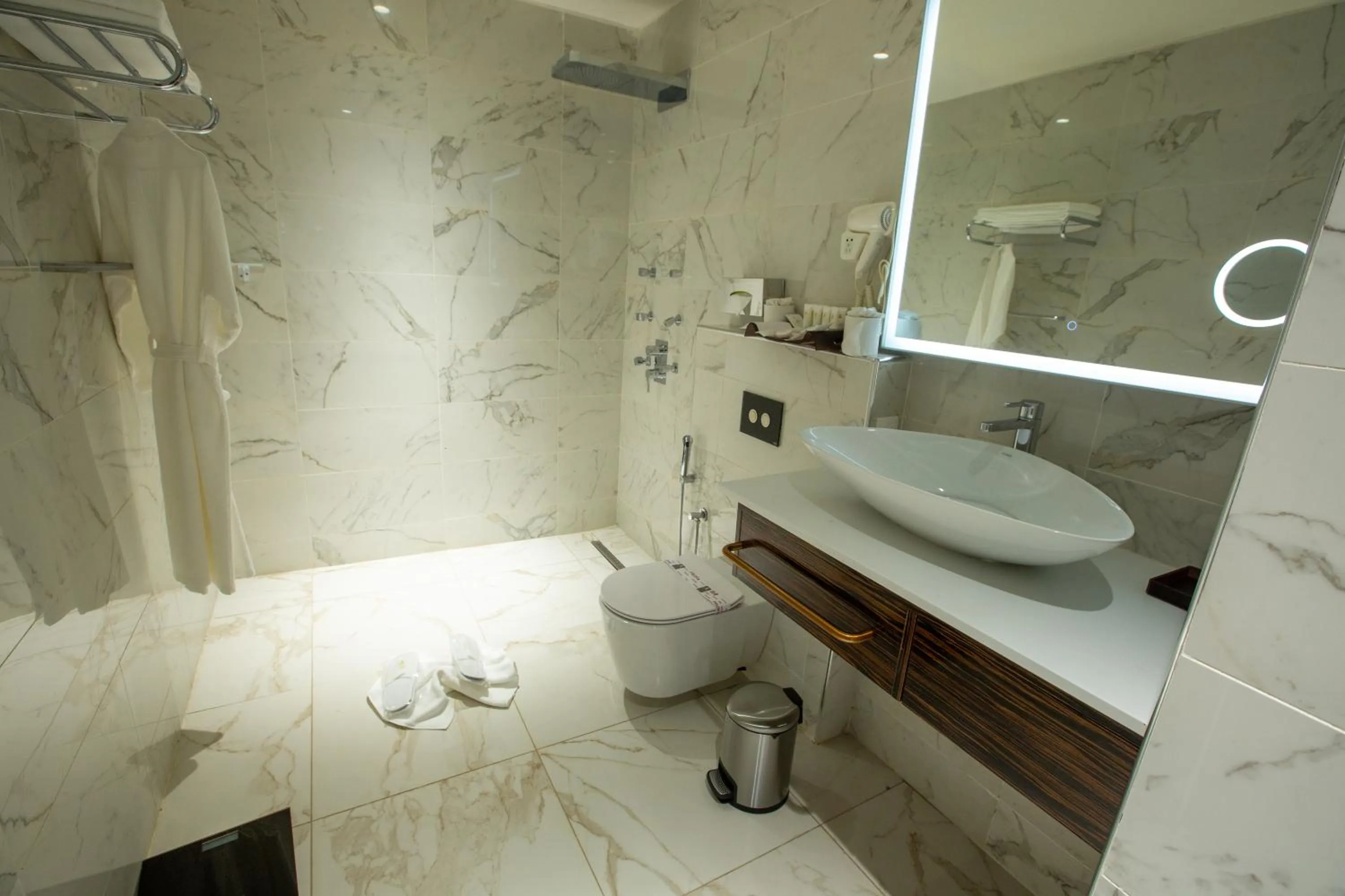 Hôtel Fleur de Lys Point E