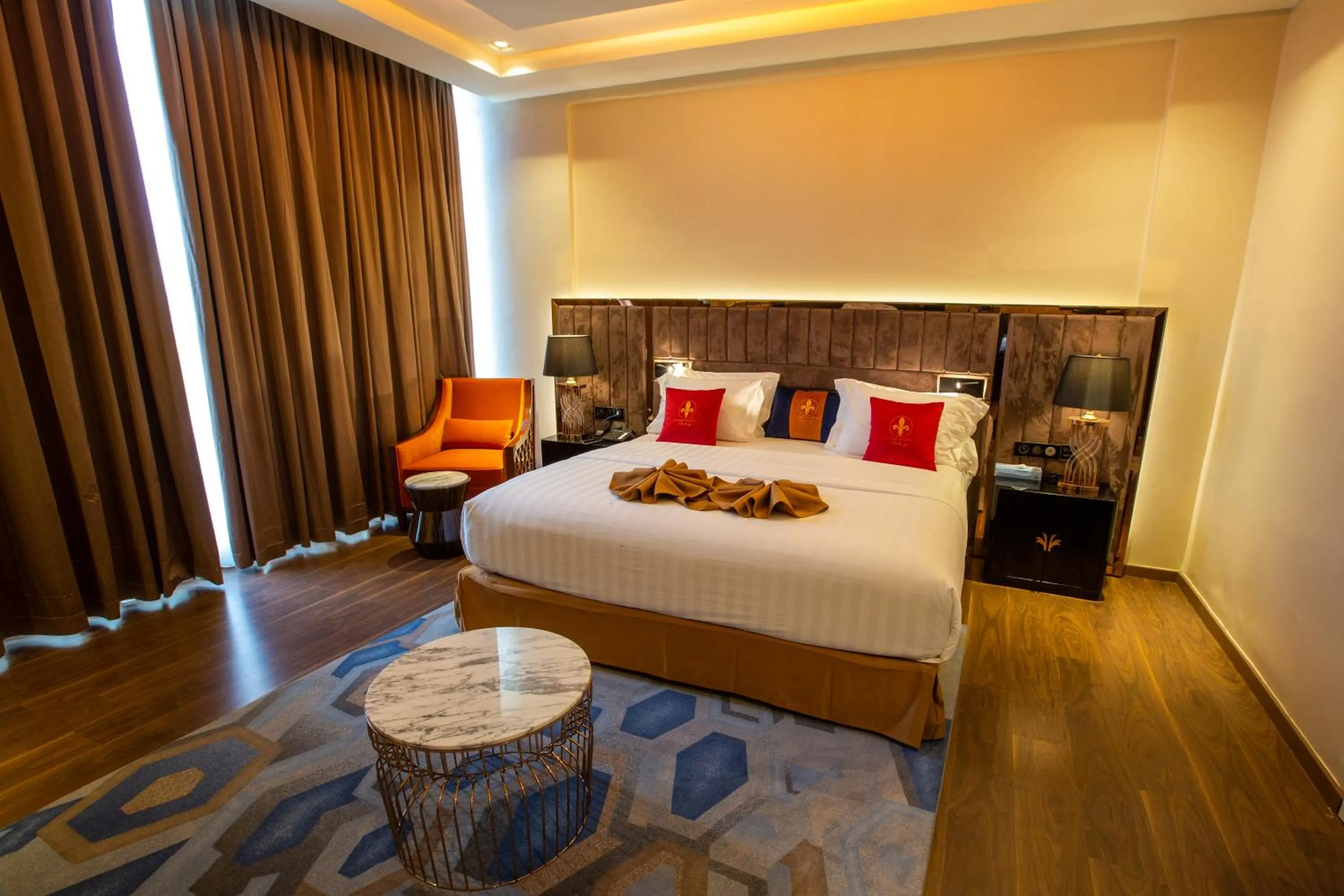 Bed in Hôtel Fleur de Lys Point E