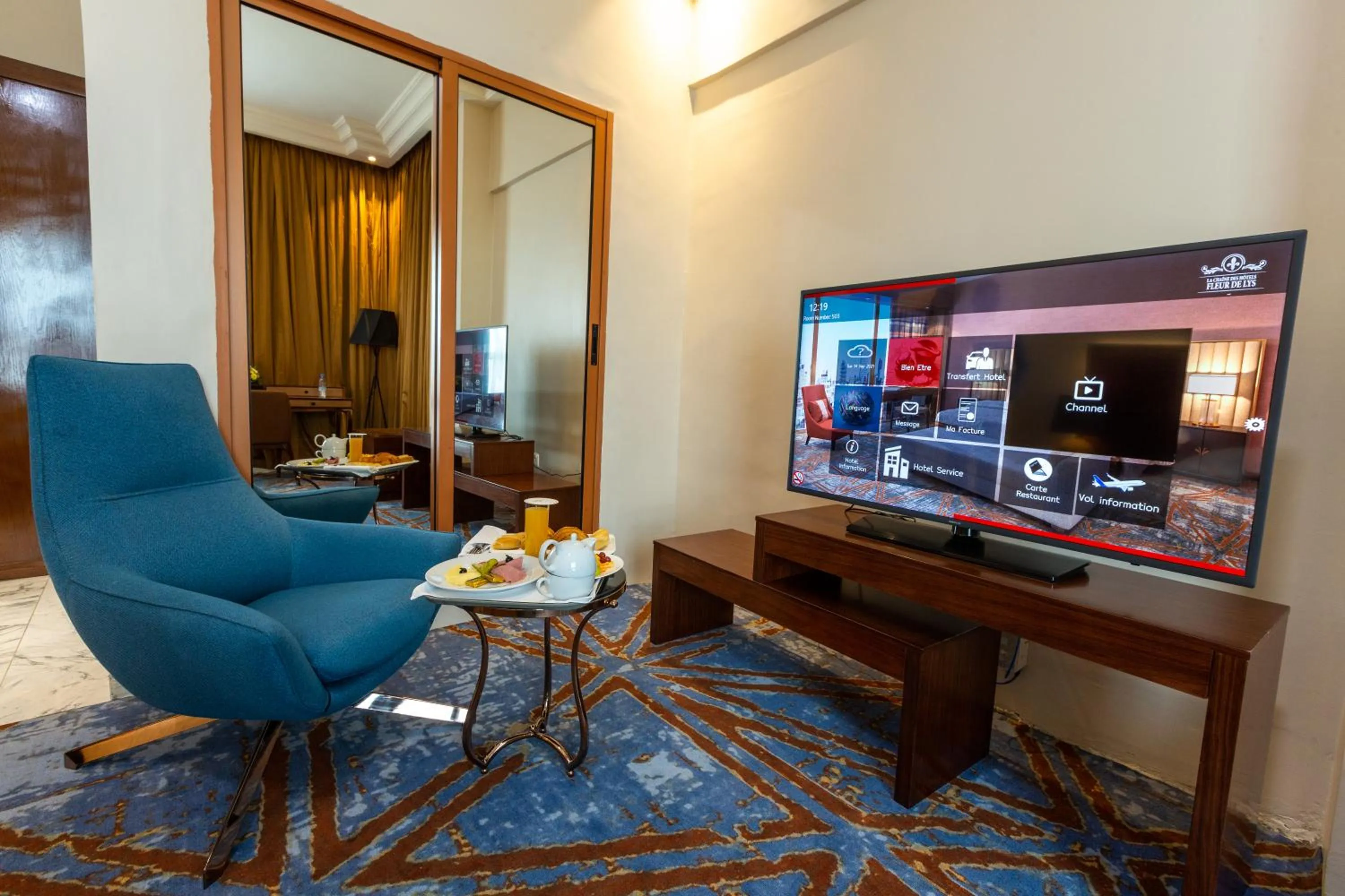 Hôtel Fleur de Lys Point E