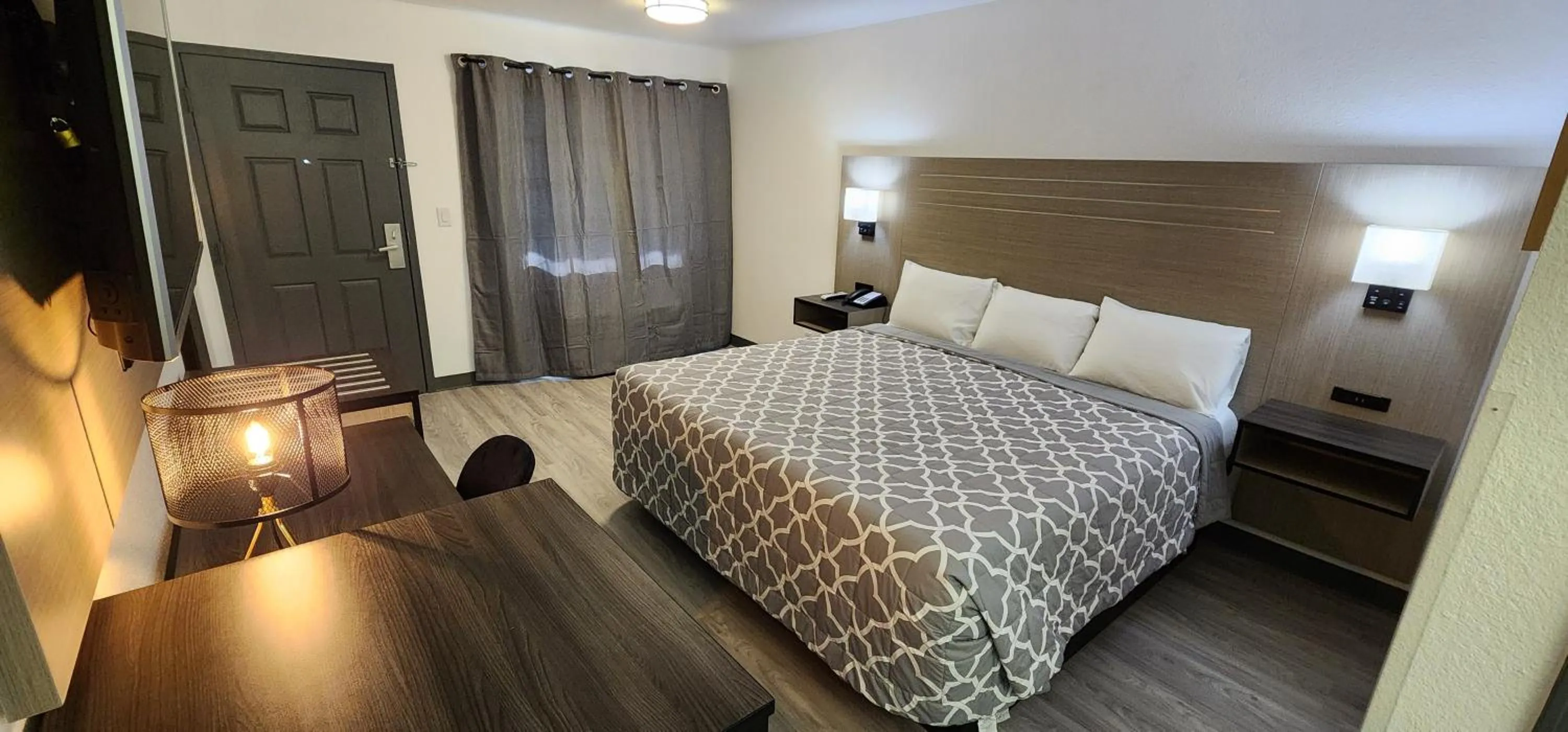 Bedroom, Bed in Country Inn Banning