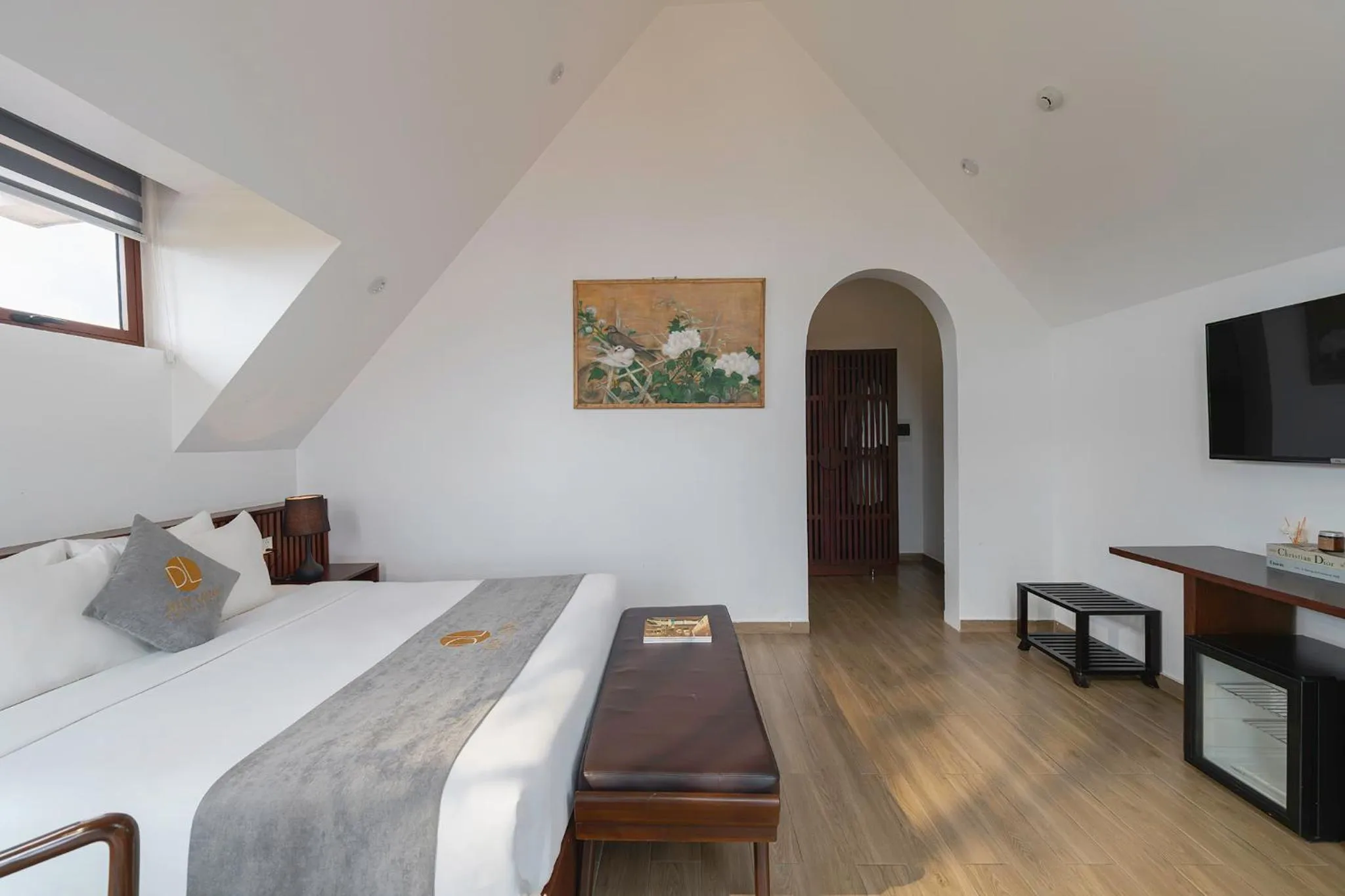 Seating area, Bed in Duy Long Hotel