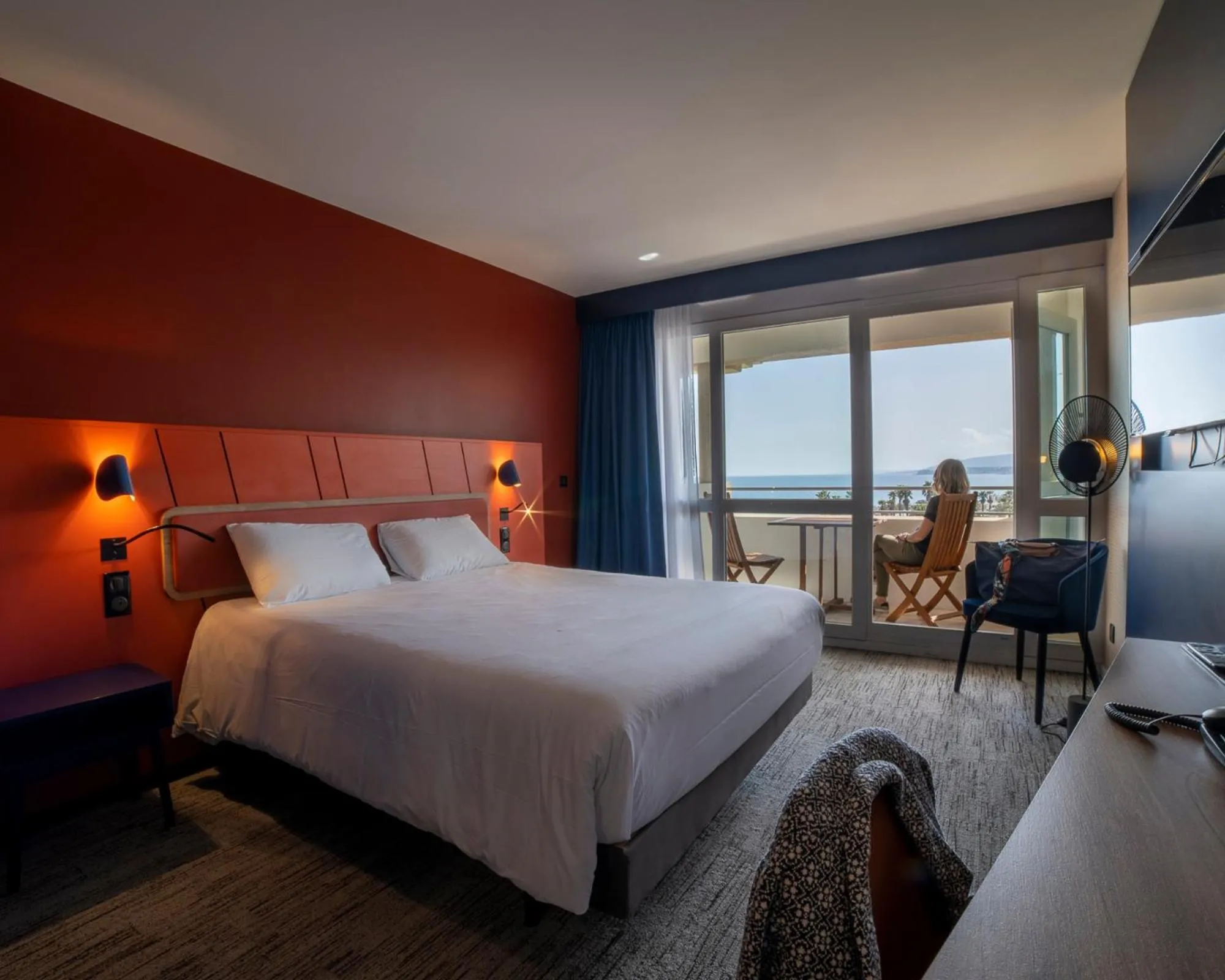 Photo of the whole room, Bed in Mercure Thalasso & Spa Port Fréjus