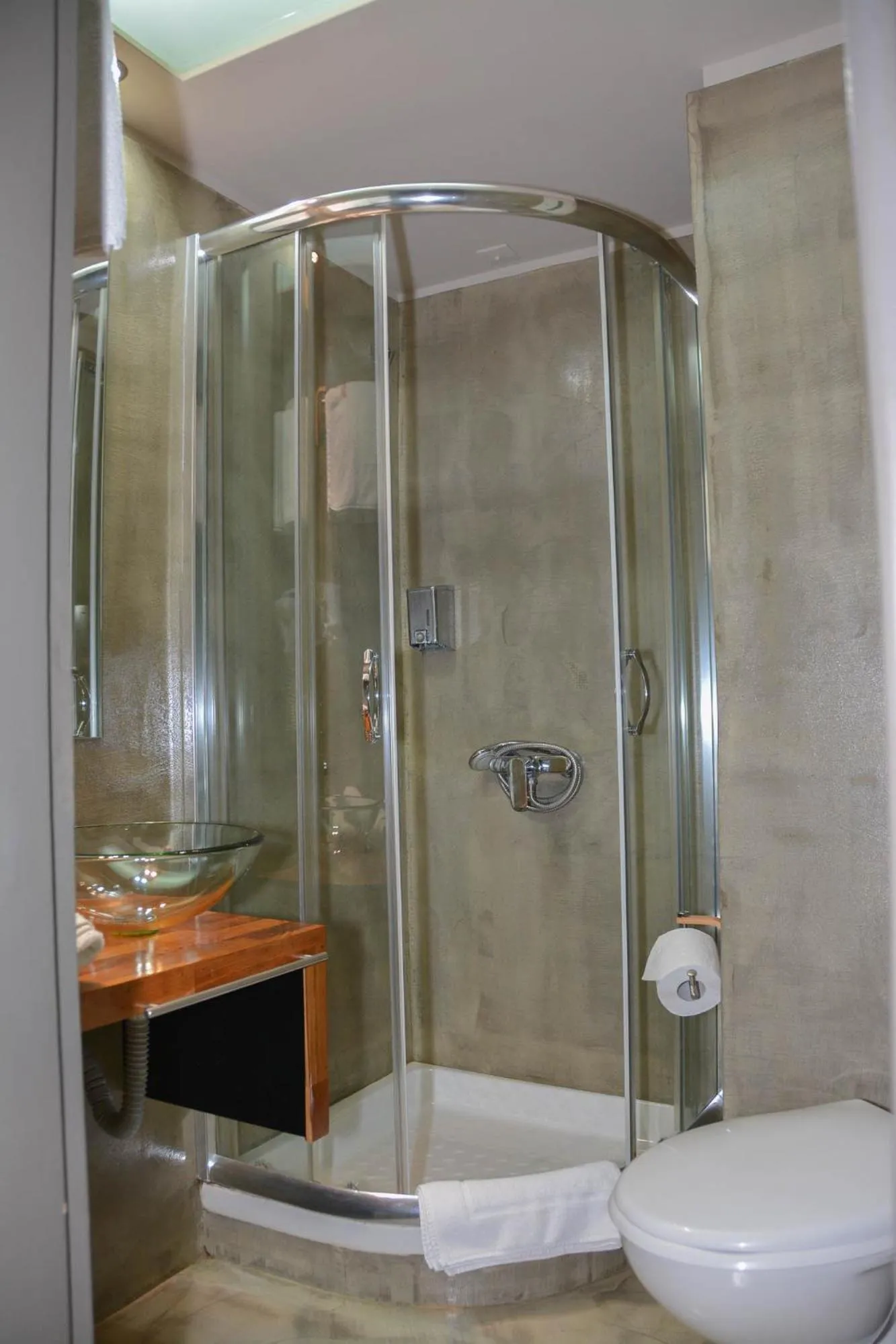 Scorpios Sea Side Hotel