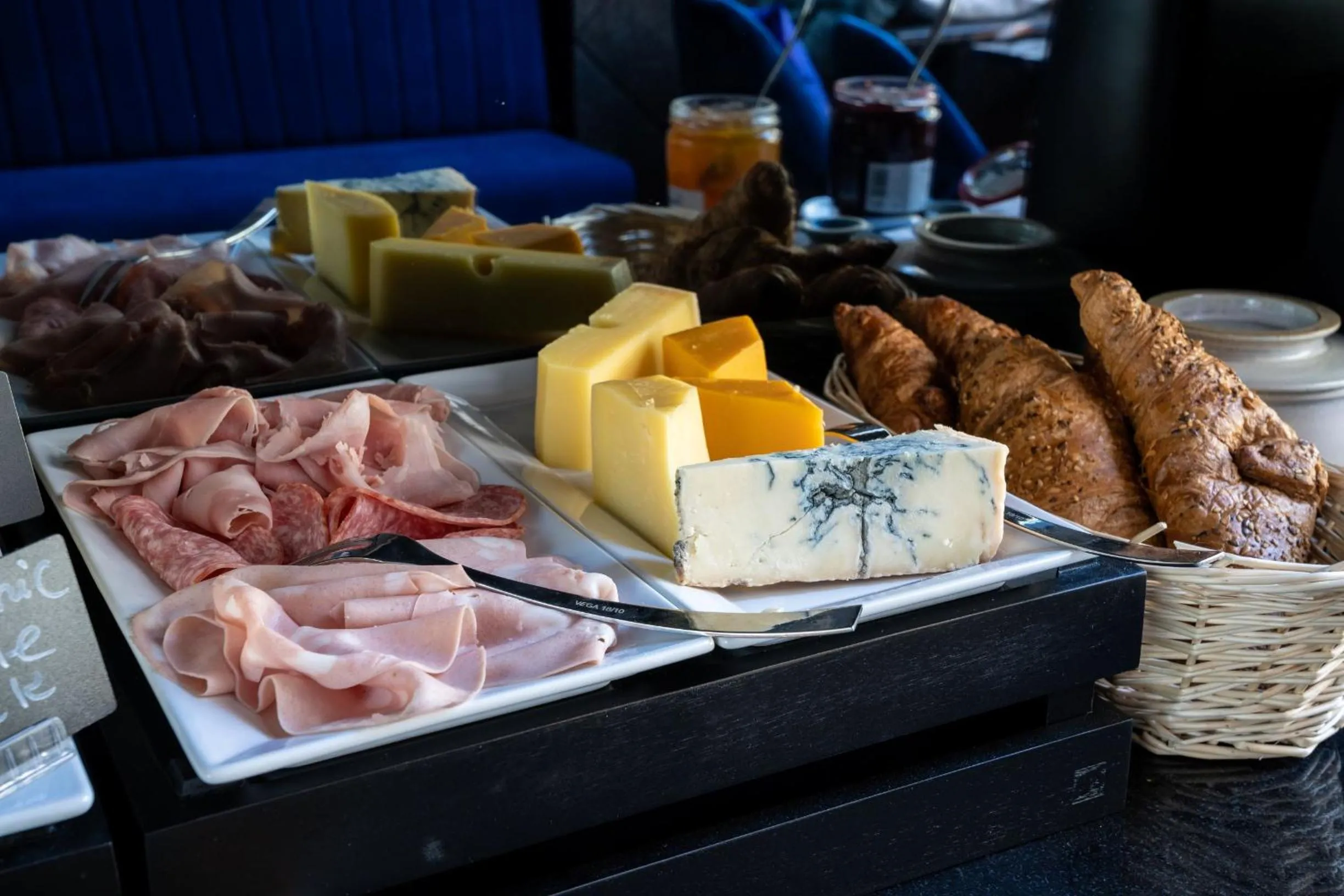 Buffet breakfast in De Ware Jacob Boutique Hotel