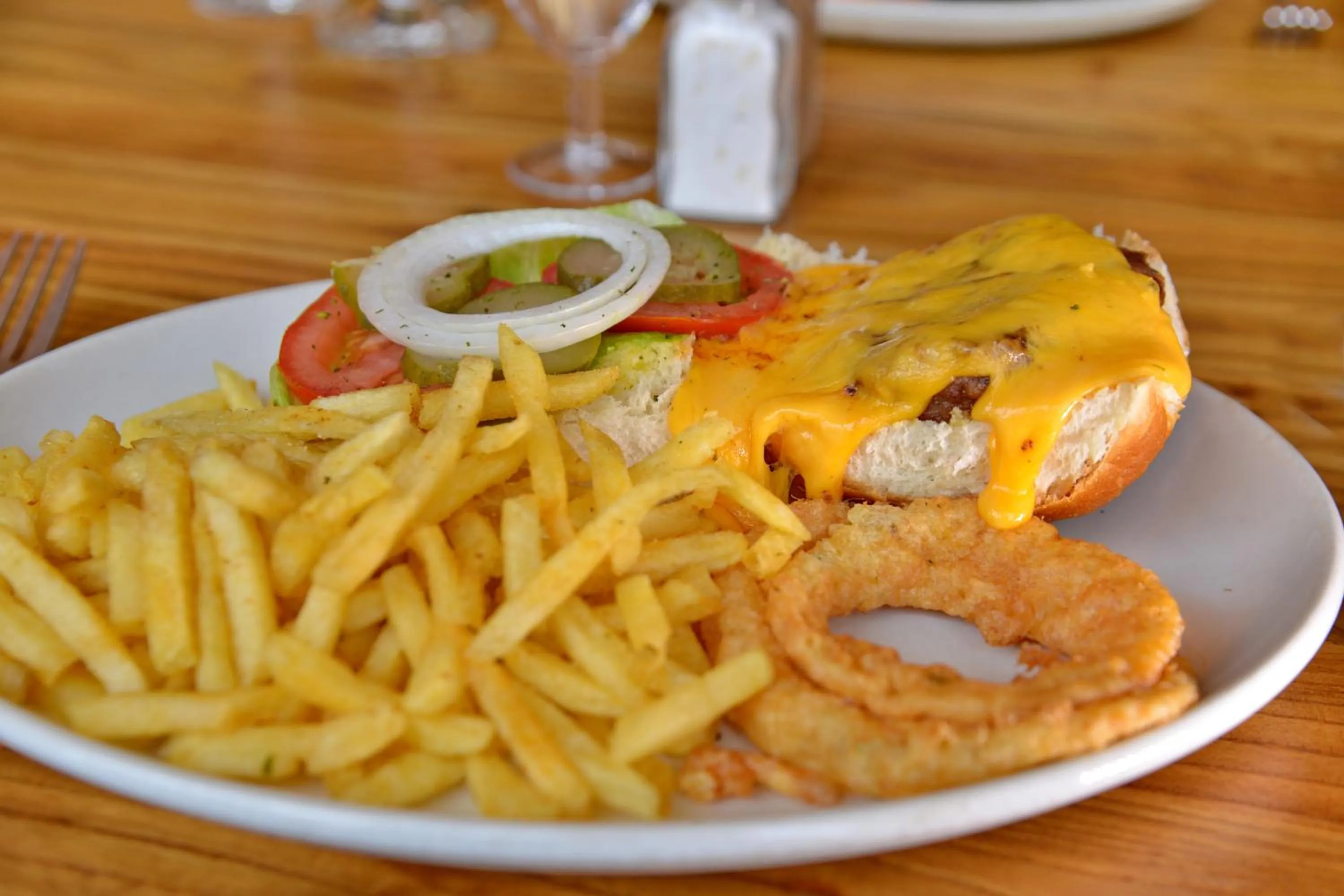 Restaurant/places to eat in Sundown Country Estate