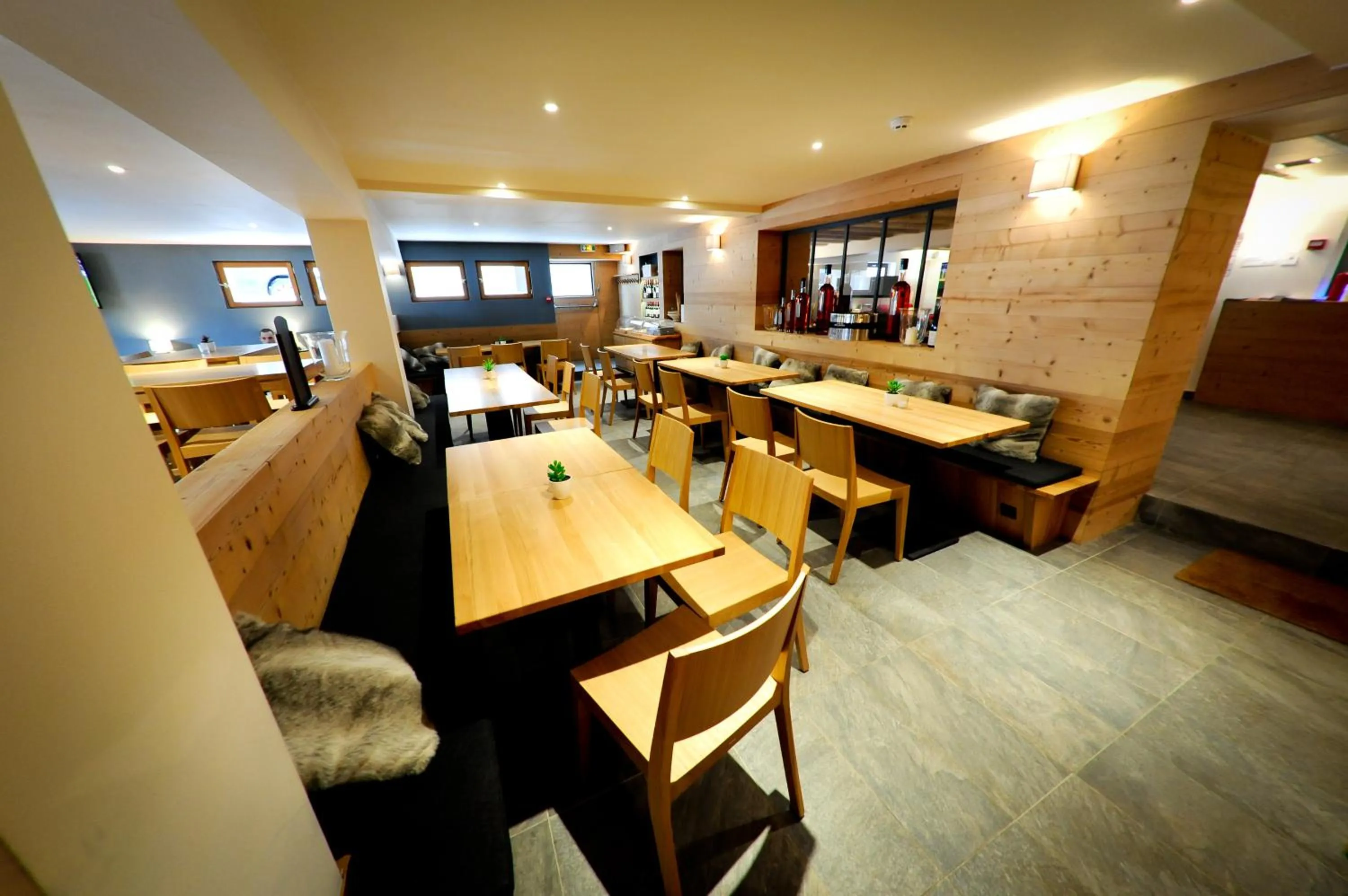 Restaurant/places to eat in Chalet Hotel Régina