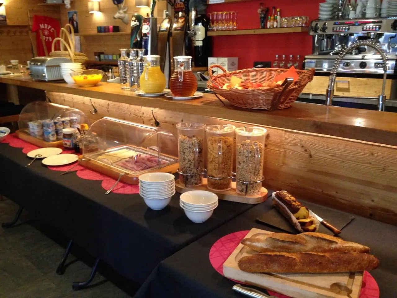 Buffet breakfast in Chalet Hotel Régina