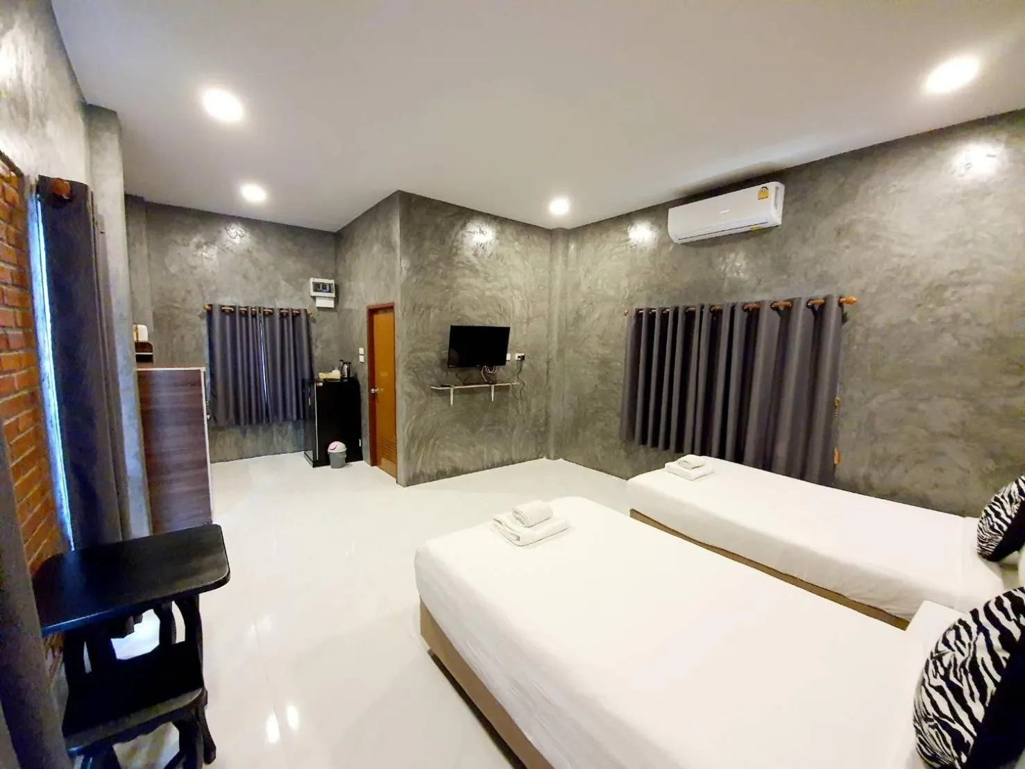 Bed in B-tel Chomthong resort Chiang mai