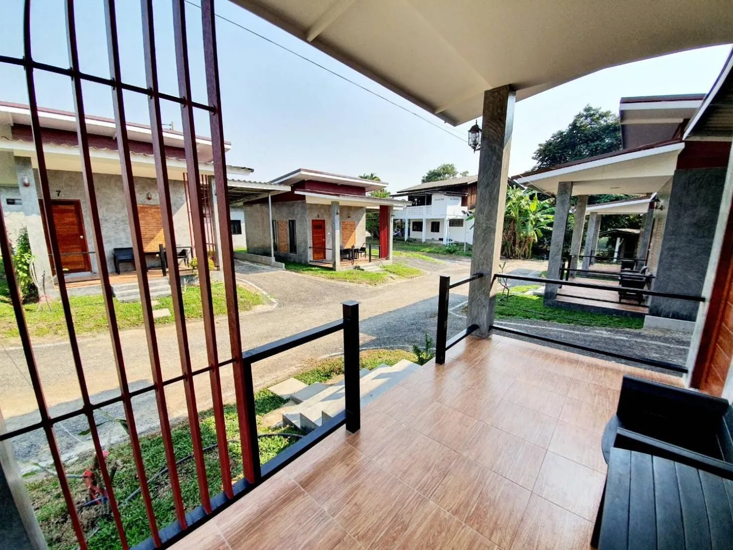 B-tel Chomthong resort Chiang mai