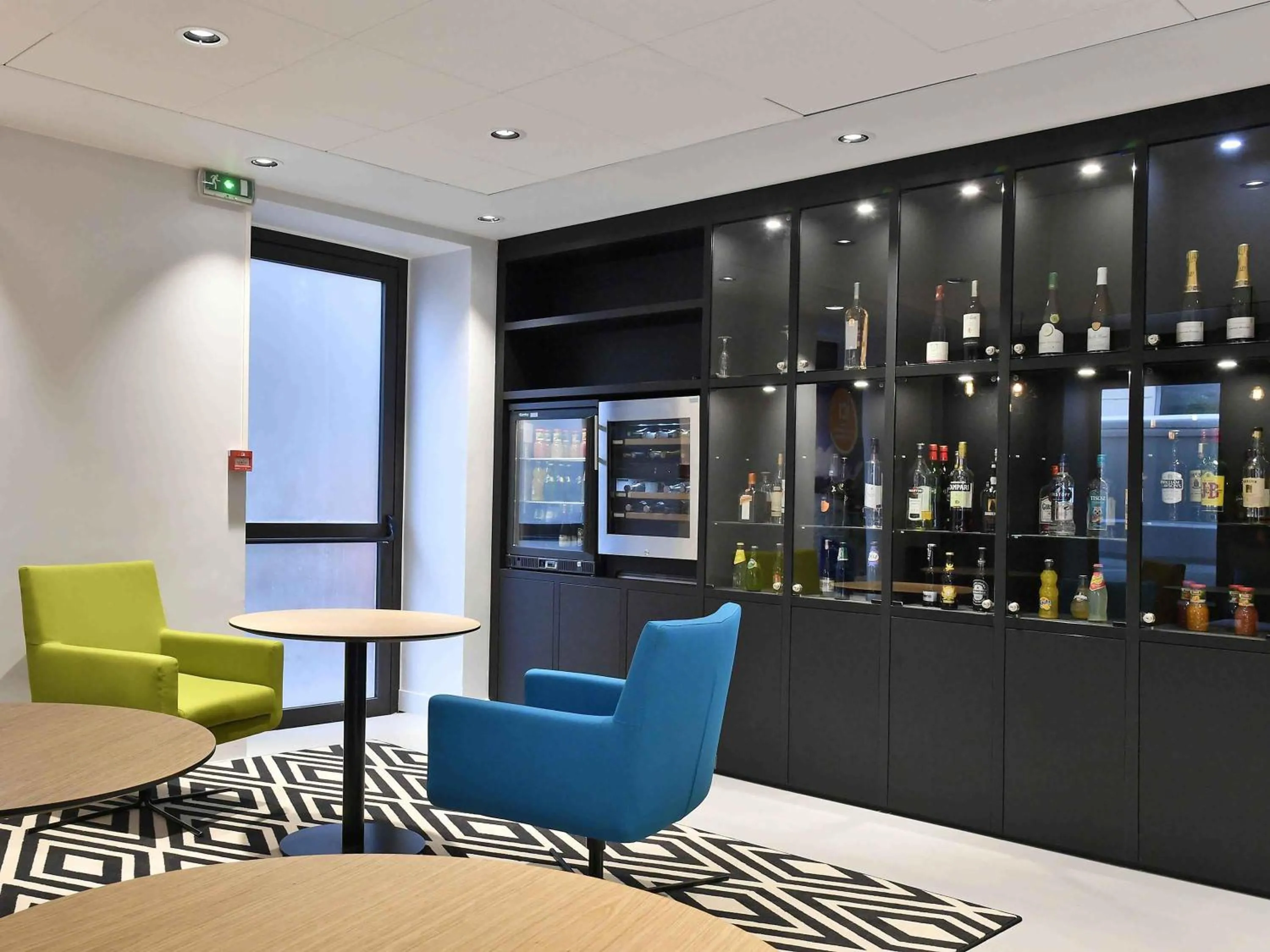 Lounge or bar in Mercure Paris Gare de l'Est