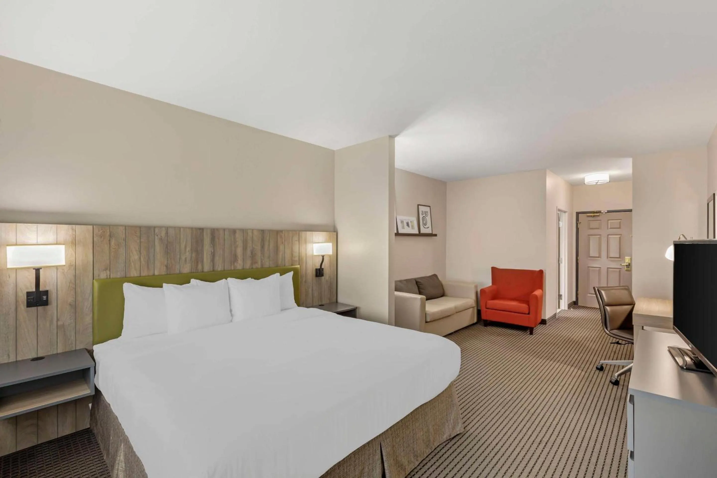Bedroom, Bed in Country Inn & Suites by Radisson, Elk Grove Village-Itasca