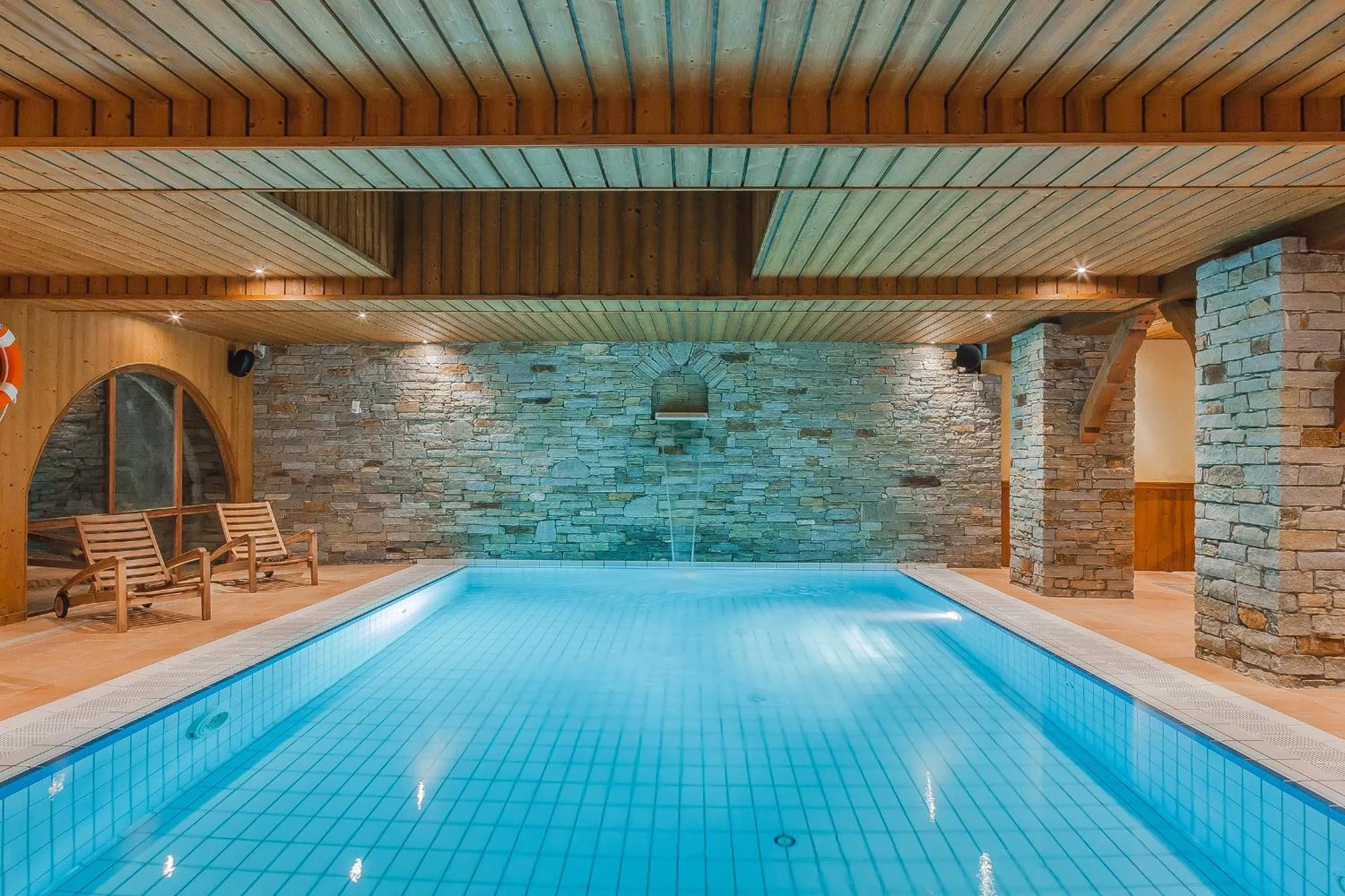 Swimming pool in Résidence Les Balcons de Belle Plagne