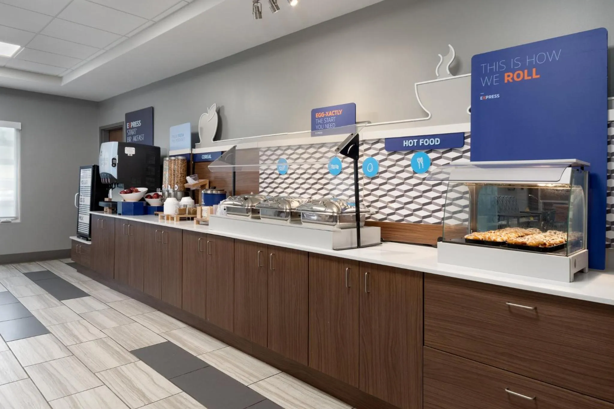 Breakfast in Holiday Inn Express Hotel & Suites Saginaw by IHG